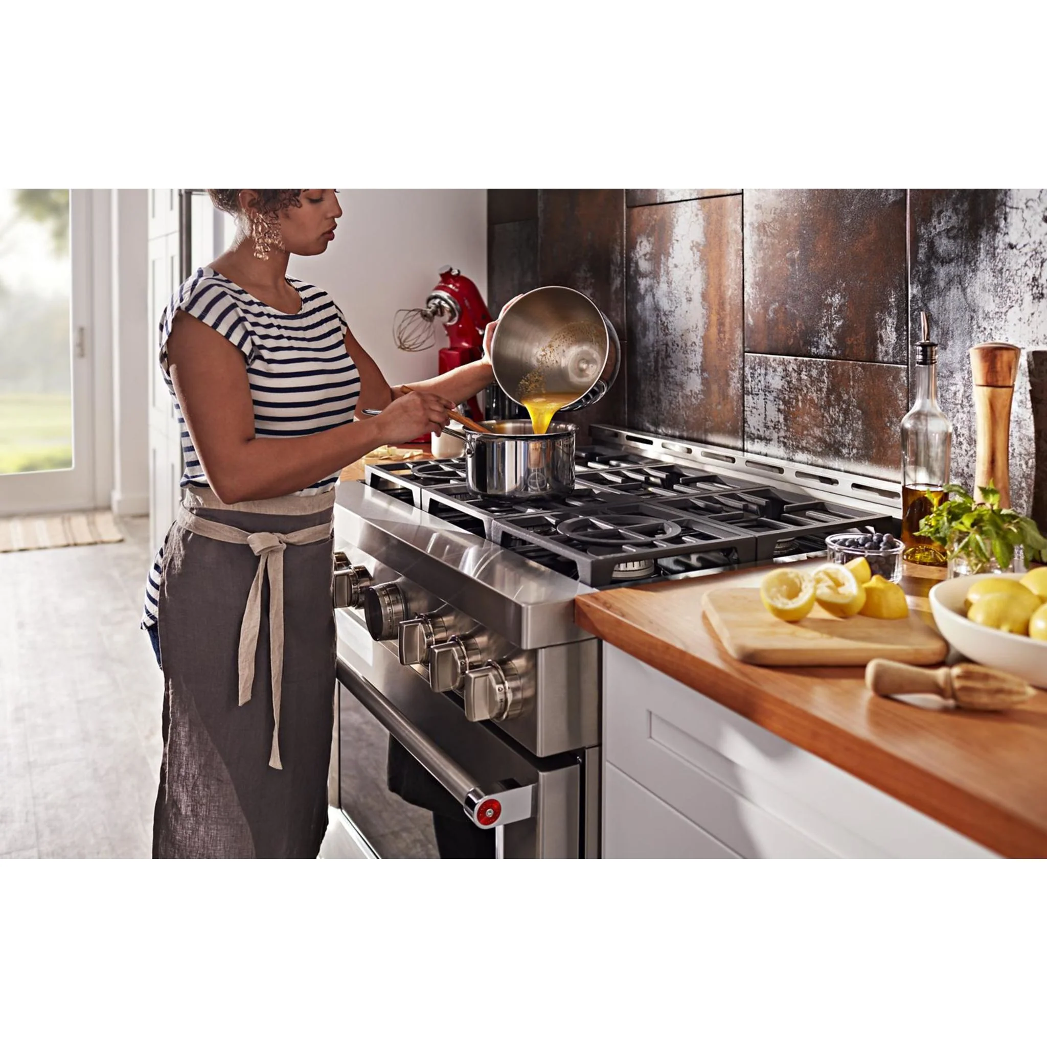 KitchenAid 36'' Smart Commercial-Style Gas Range with 6 Burners - Stainless Steel (KFGC506JSS) - Image 14