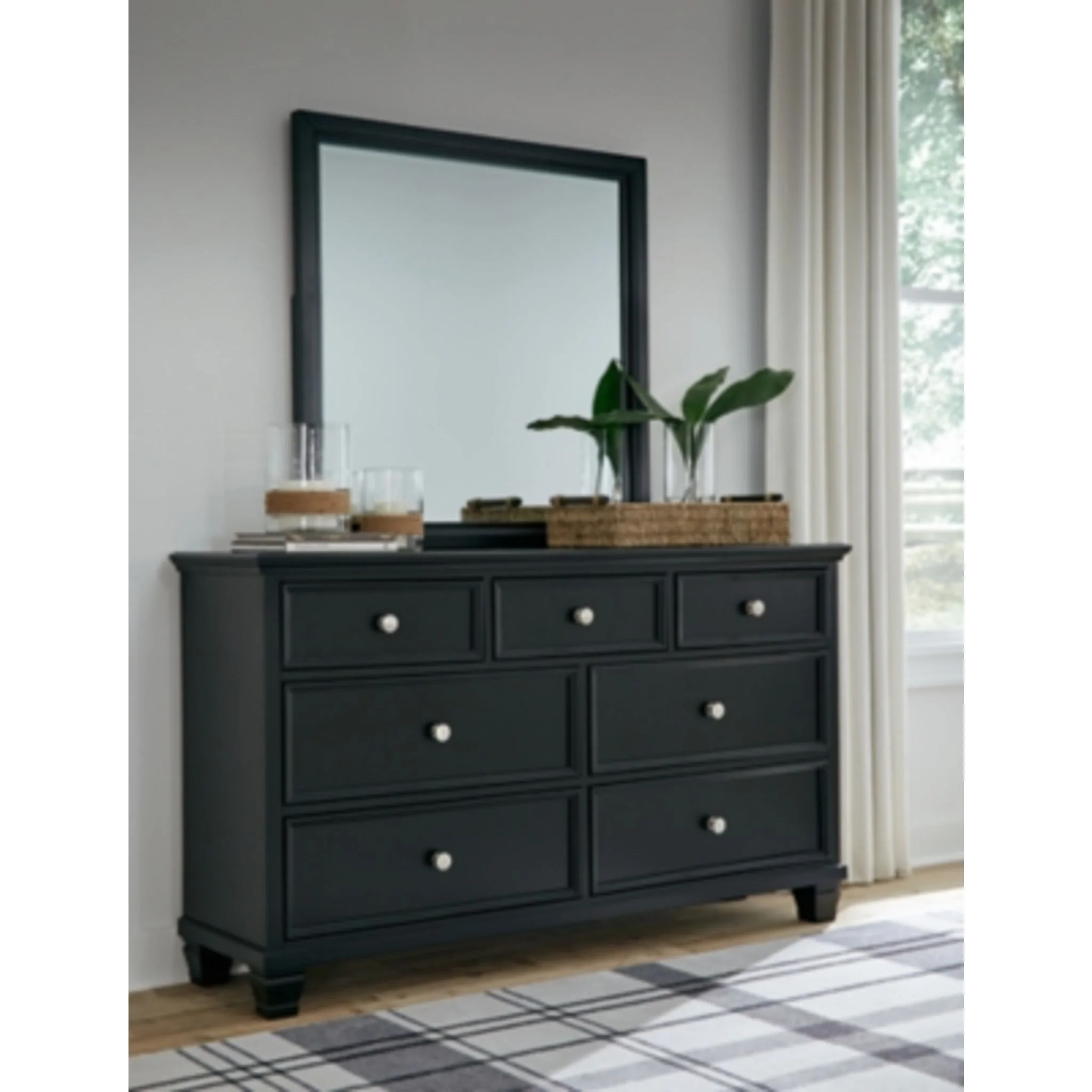 Lanolee 5 Piece Queen Storage Bedroom - Image 40