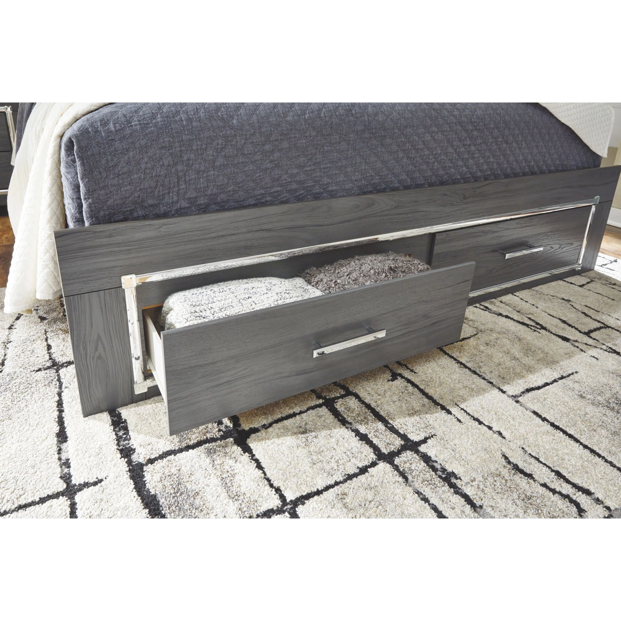 Lodanna 5 Piece Full Storage Bedroom - Image 6