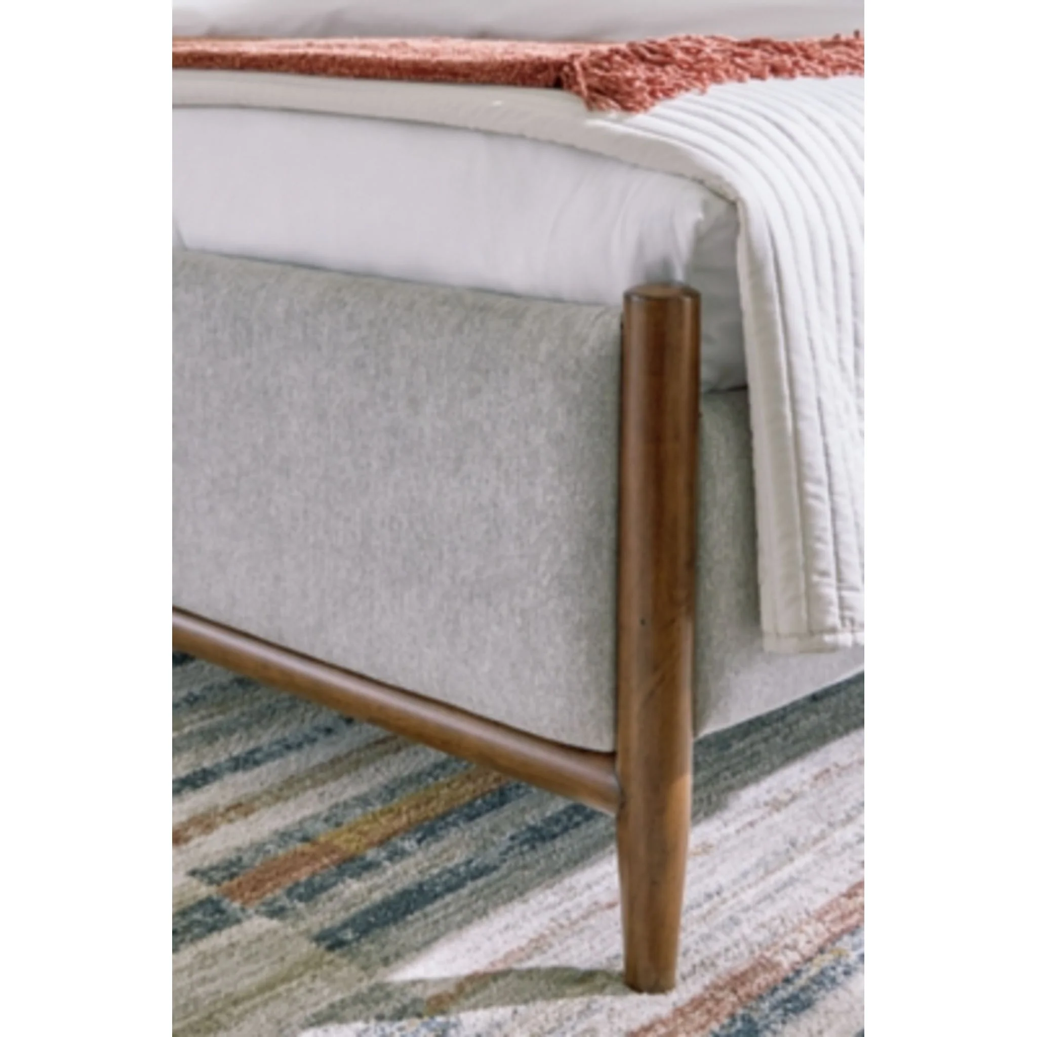 Lyncott 5 Piece Upholstered Bedroom - Image 30