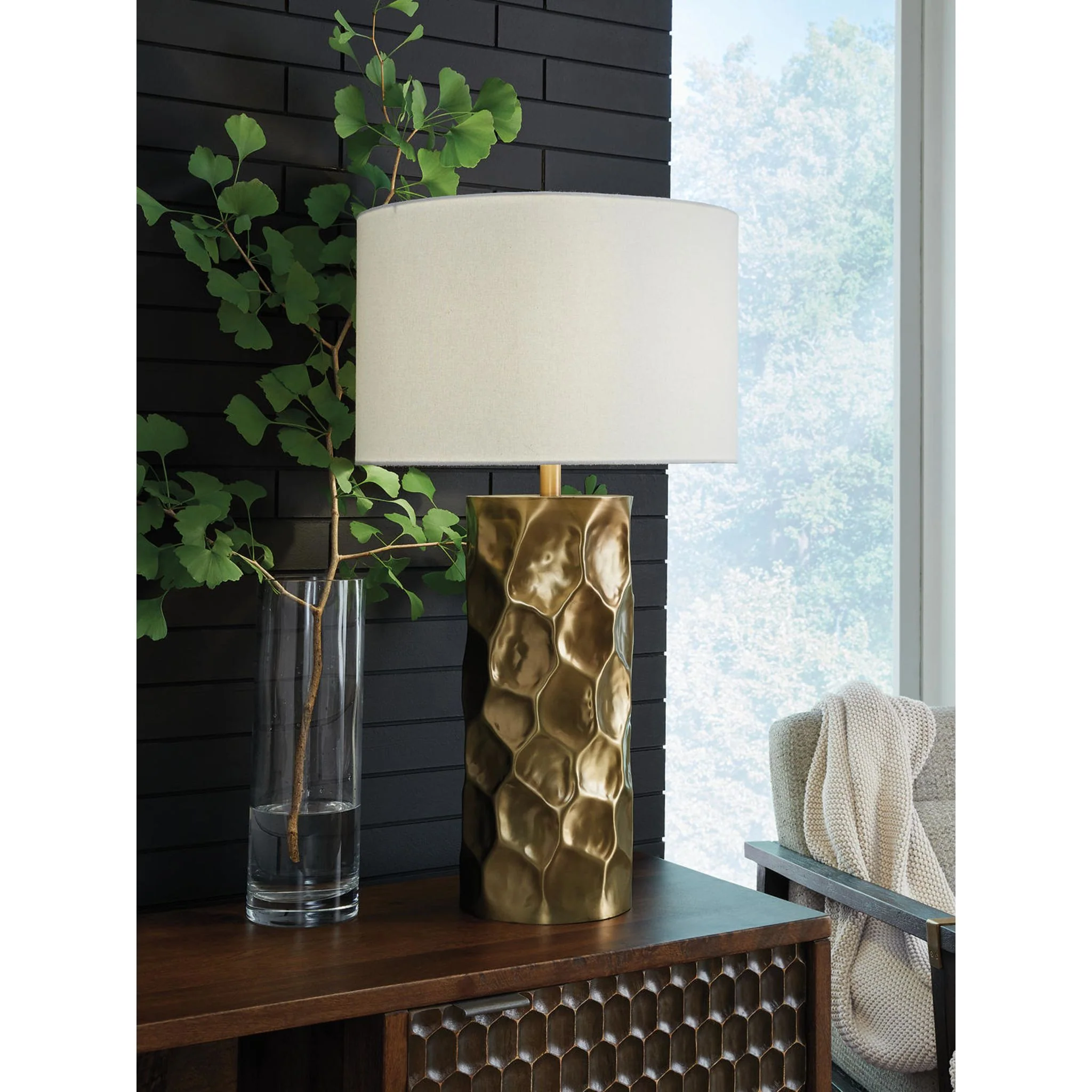 Marshawn Table Lamp - Image 4