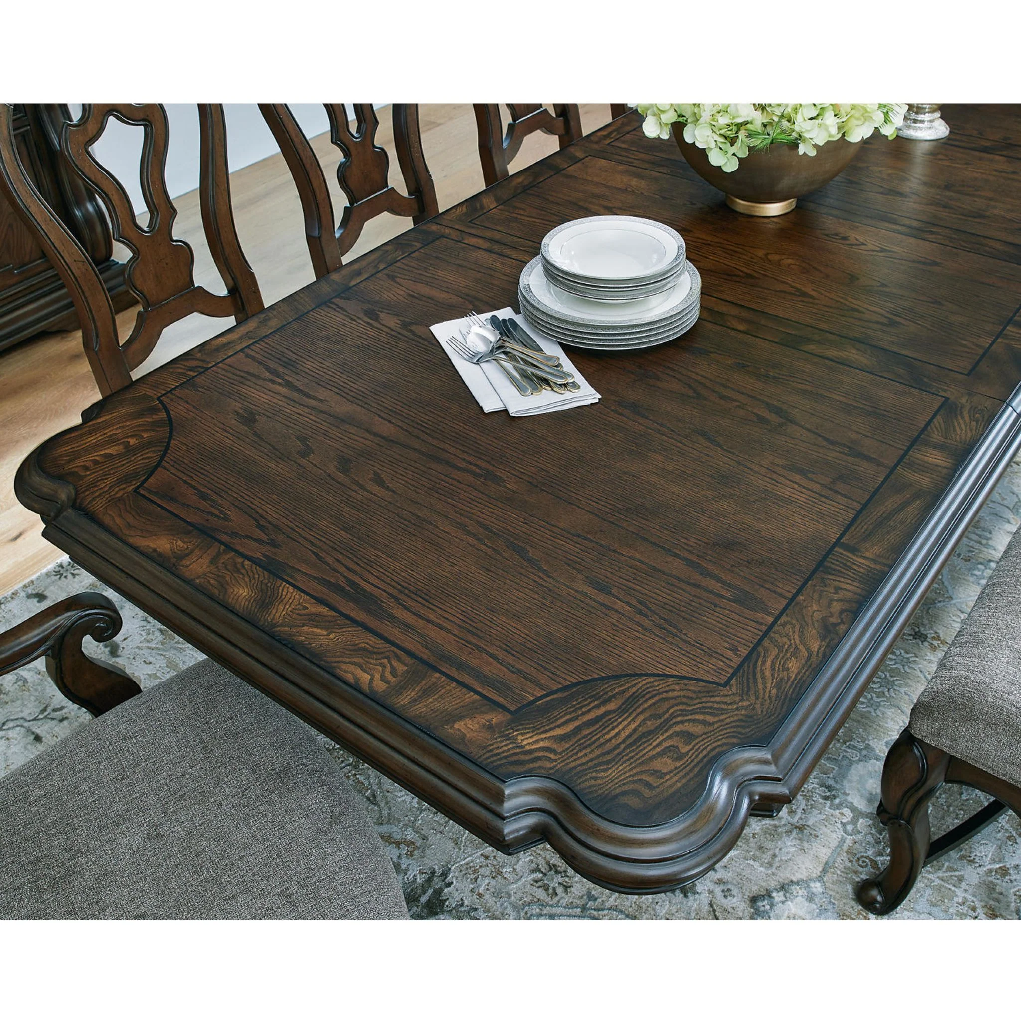 Maylee Dining Set - Image 6