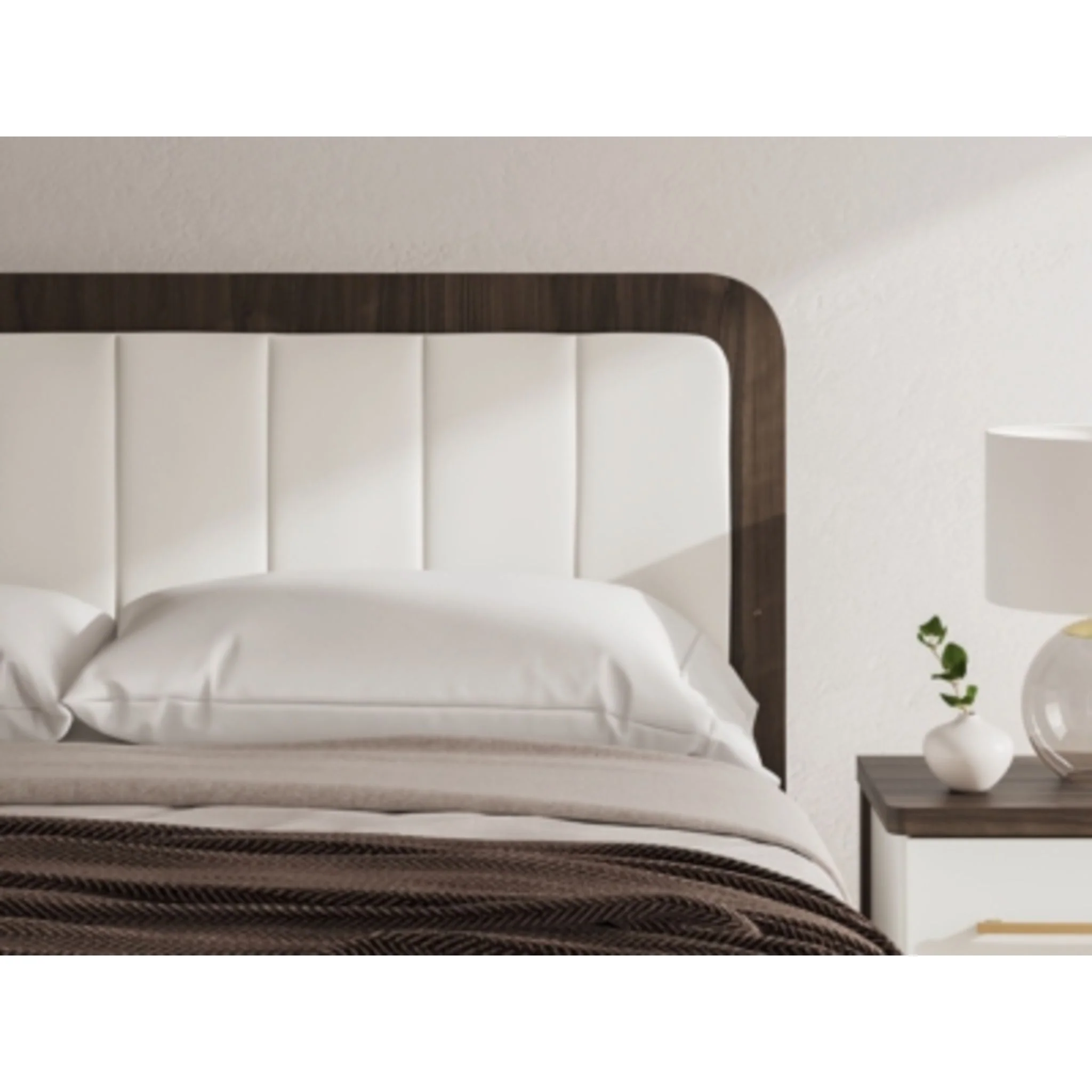 Mazilar King Upholstered Bed - Image 31