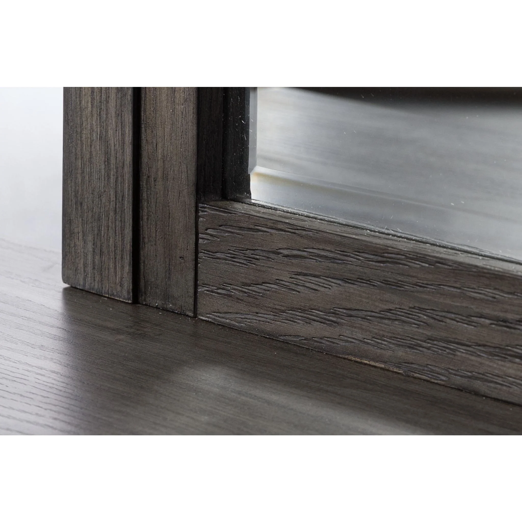 Montillan 5 Piece Panel Bedroom - Image 4