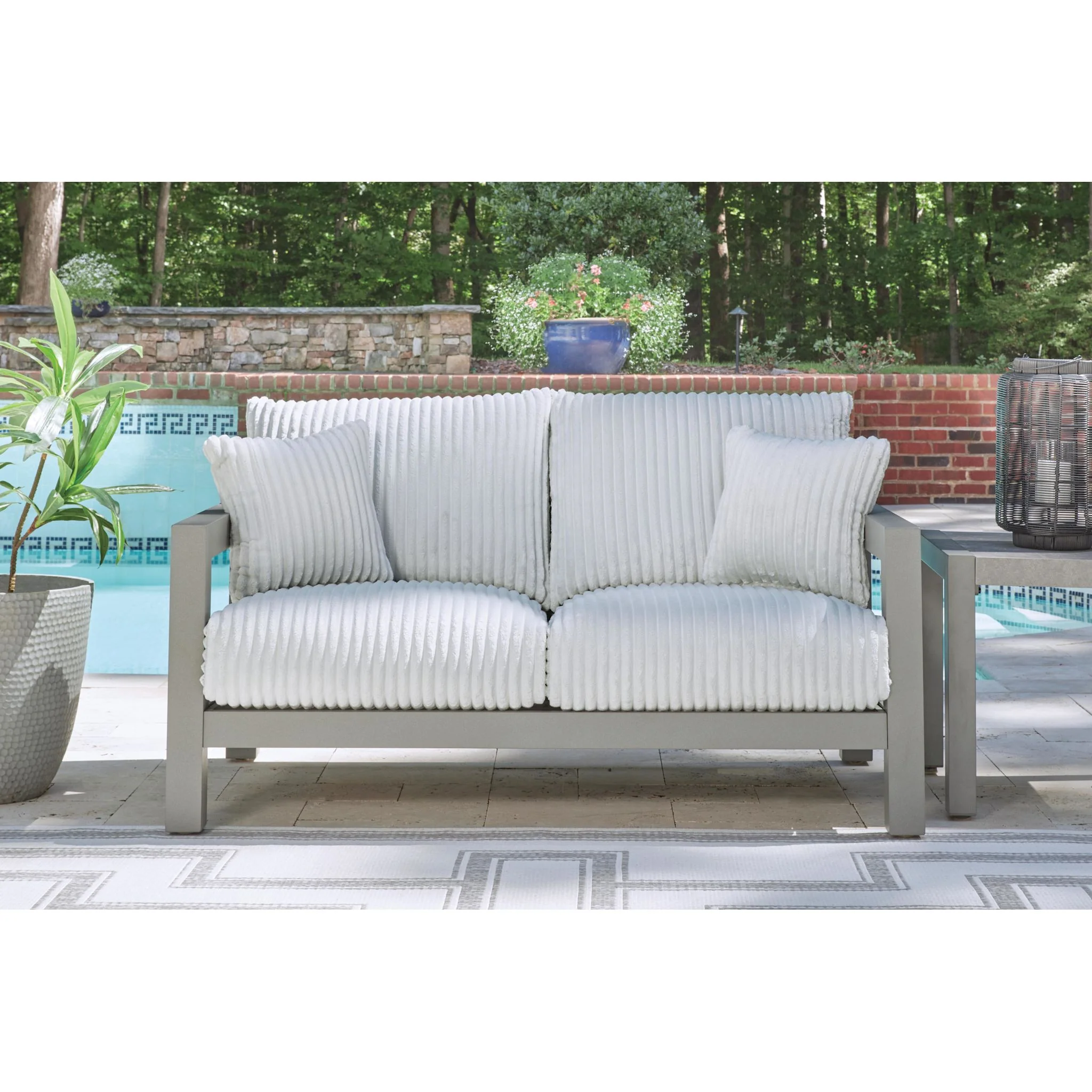 Moonlight View 5 Piece Outdoor Seating - Image 32