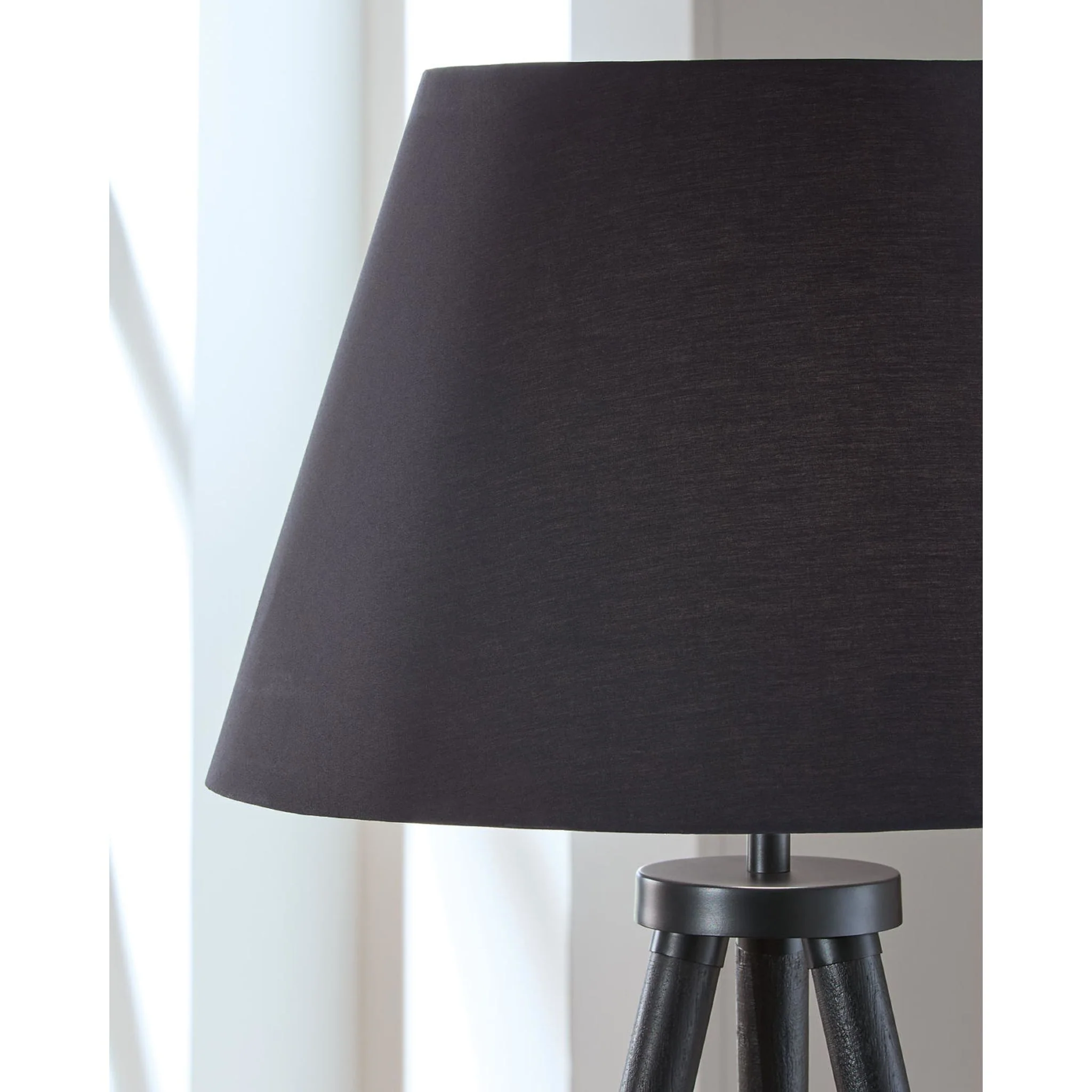Orhan Floor Lamp - Image 3