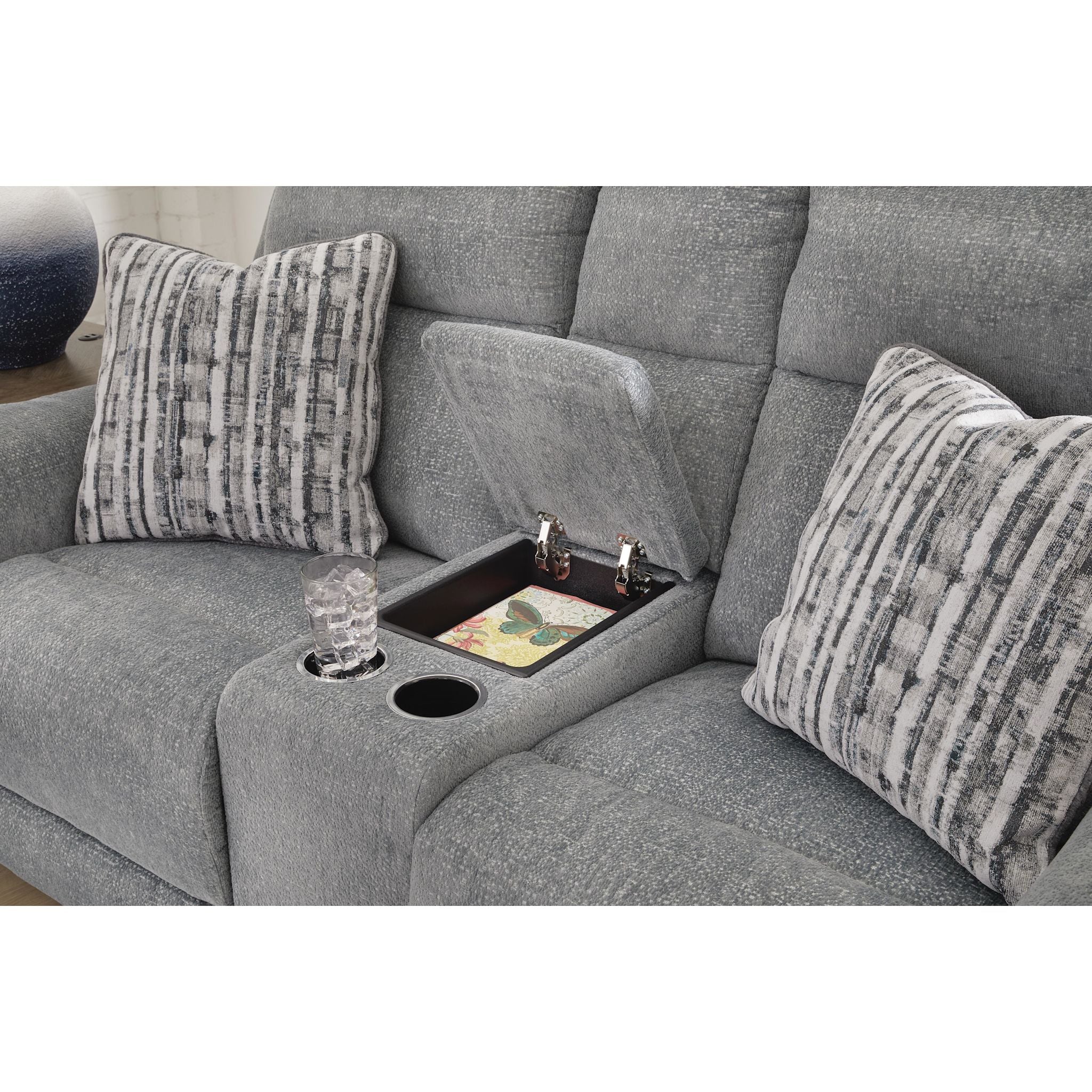 Overflow-Exclusive Power Reclining Loveseat with Console - Image 12