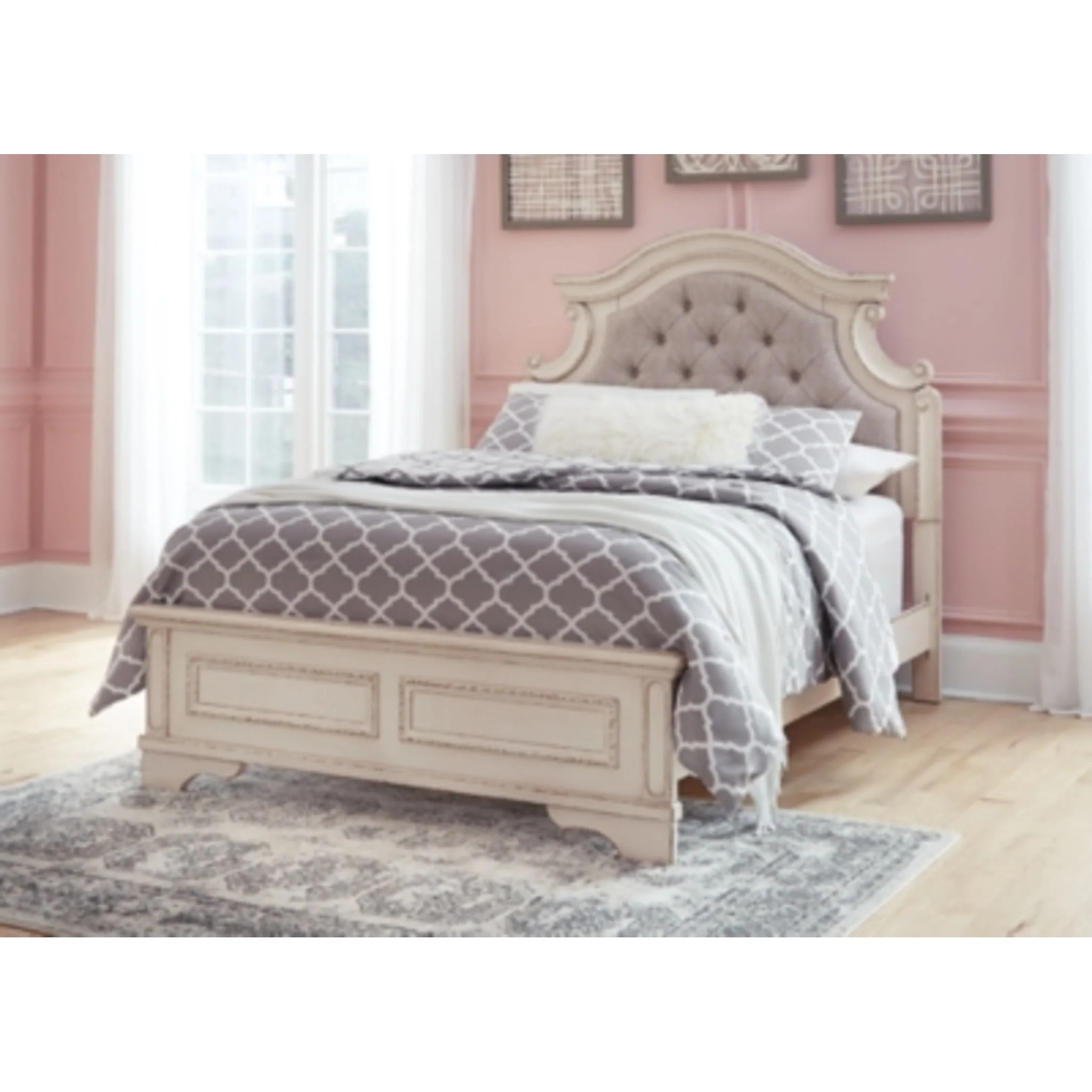 Realyn 3 Piece Panel Bed - Image 106