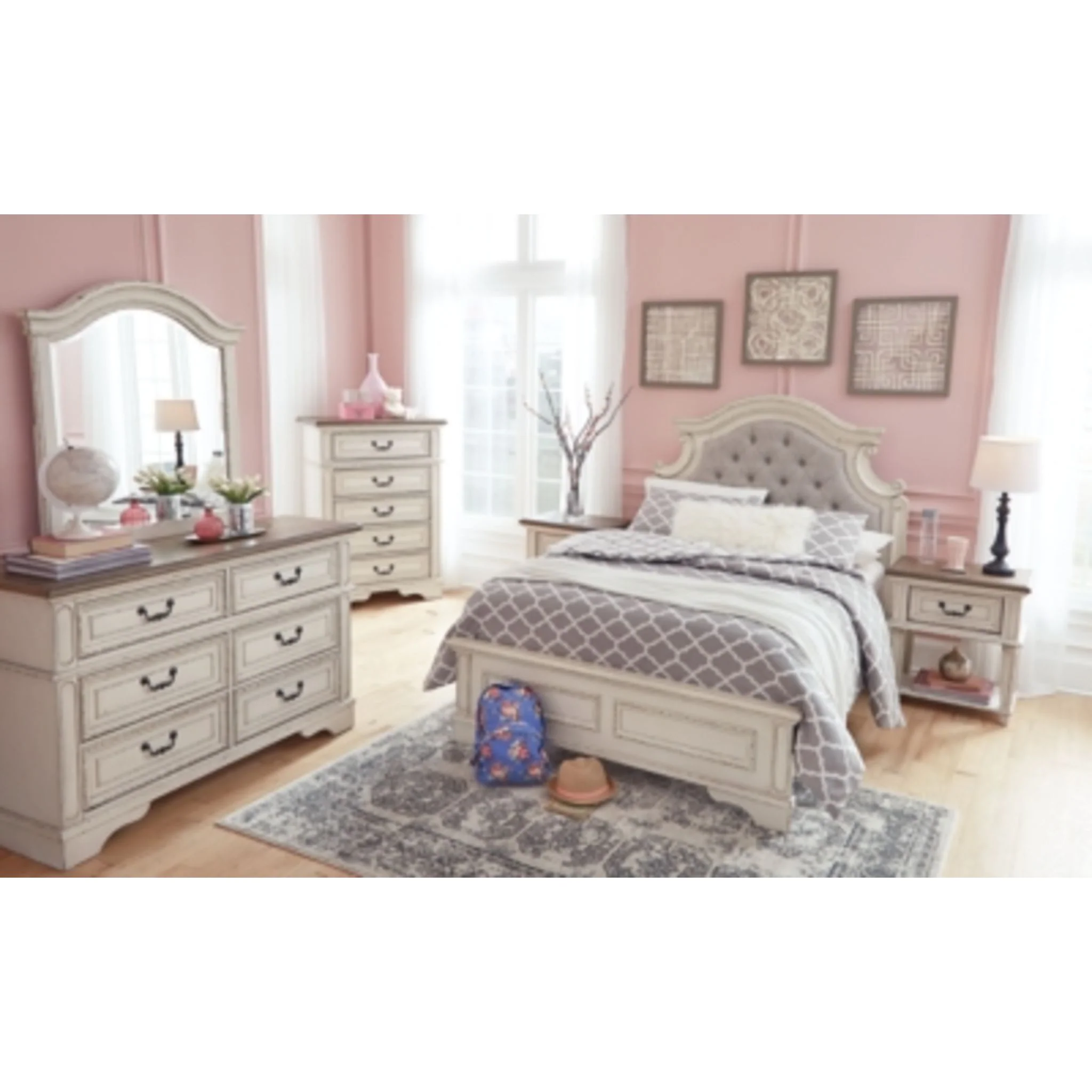 Realyn 3 Piece Panel Bed - Image 110