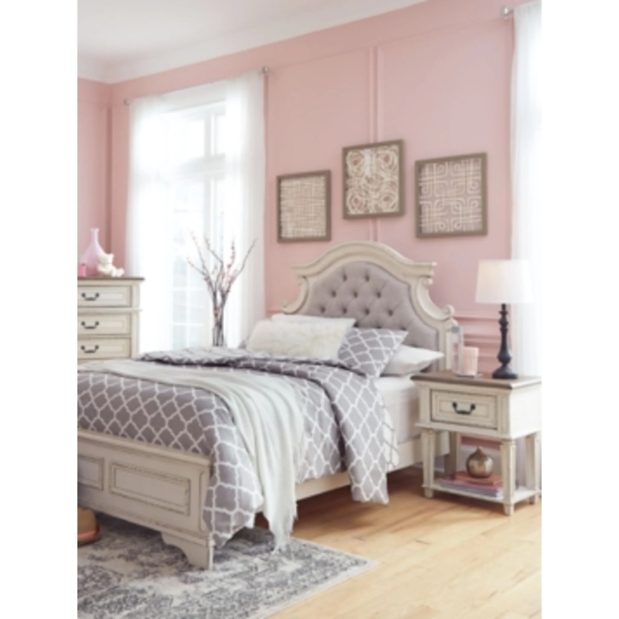 Realyn 3 Piece Panel Bed - Image 111