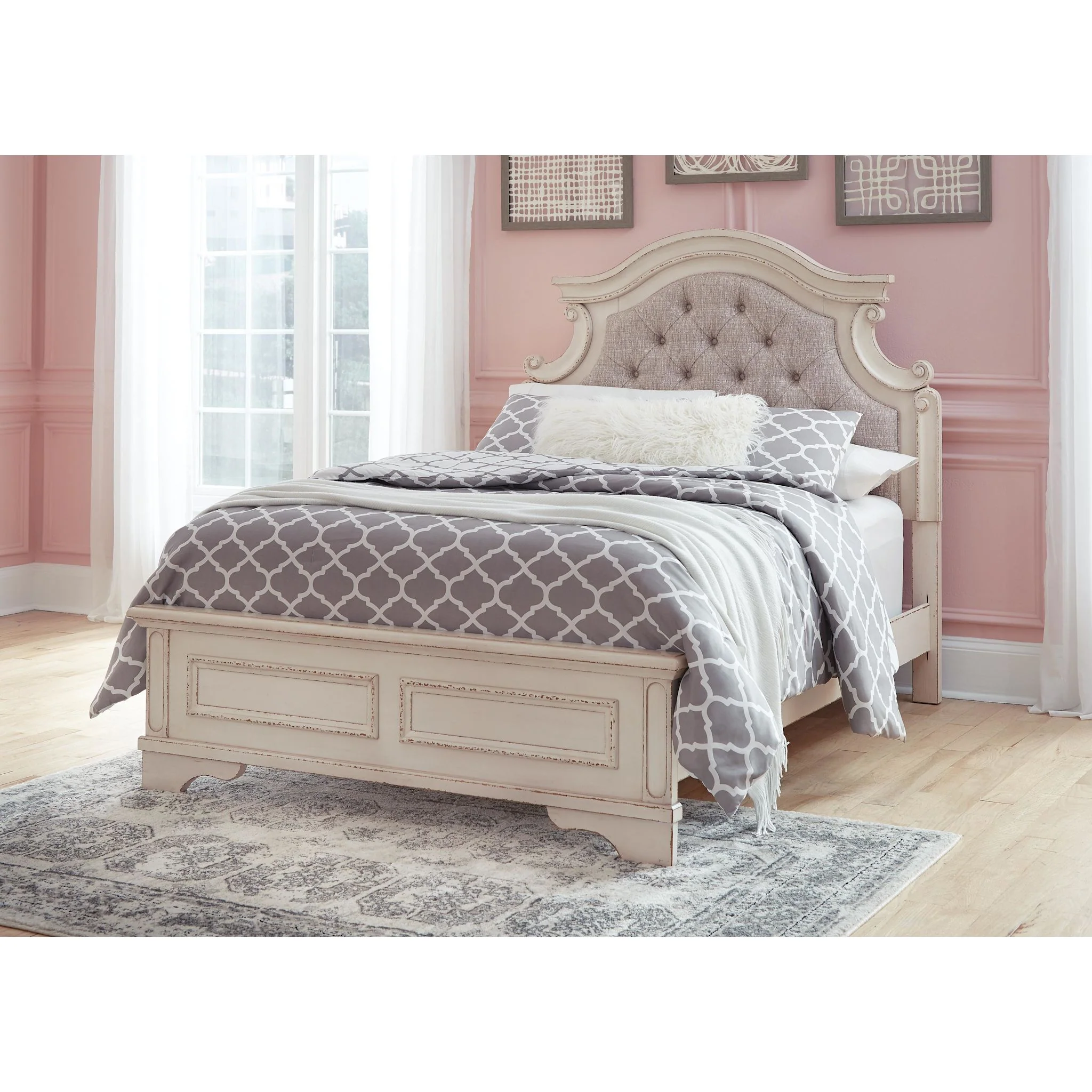Realyn 3 Piece Panel Bed - Image 128