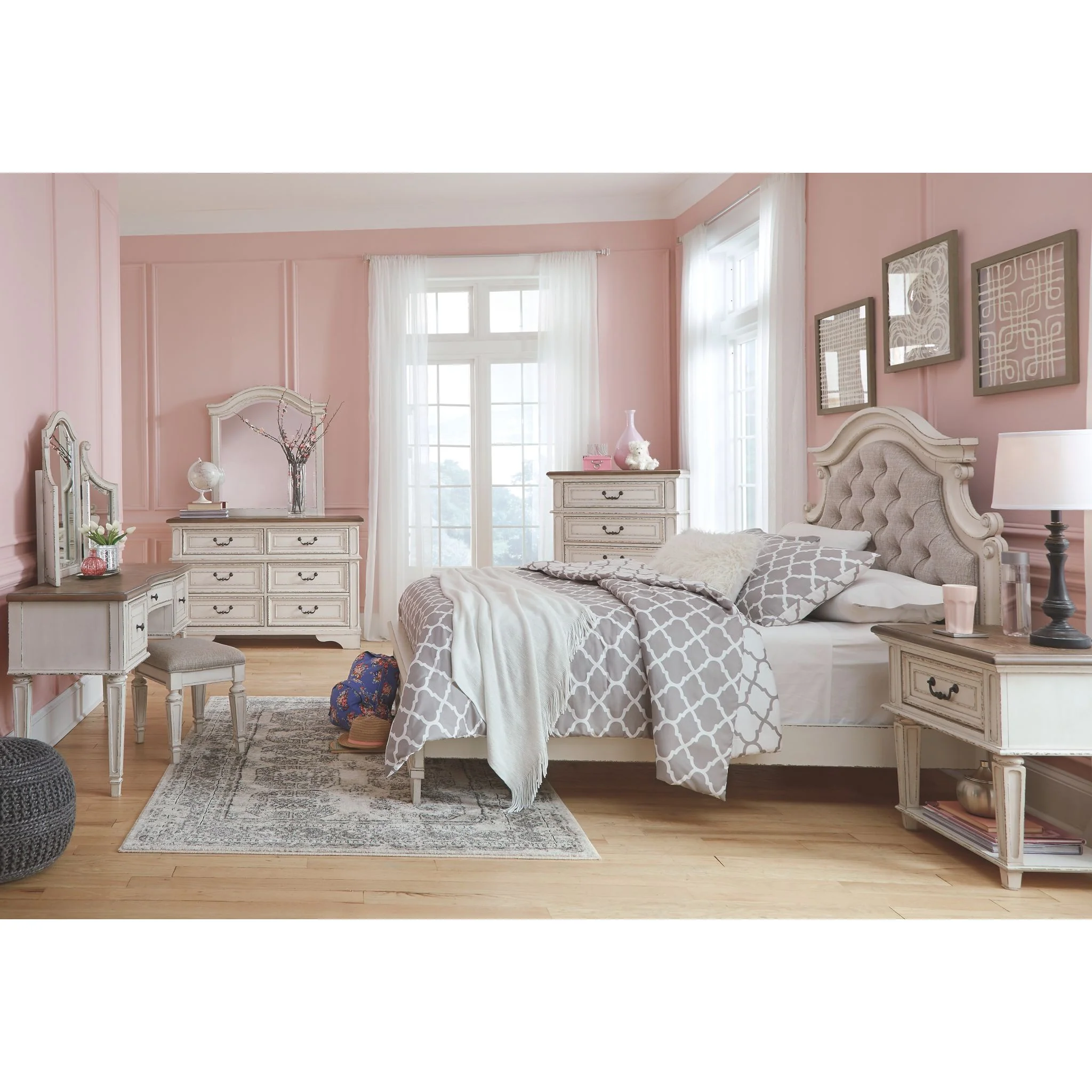 Realyn 3 Piece Panel Bed - Image 52