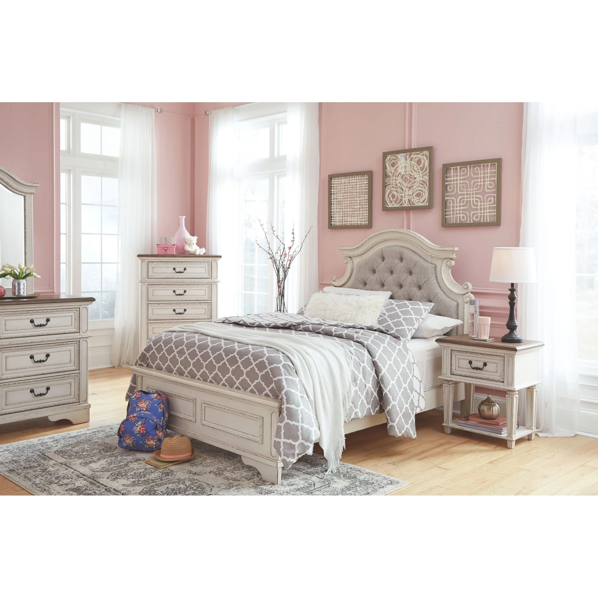 Realyn 3 Piece Panel Bed - Image 56