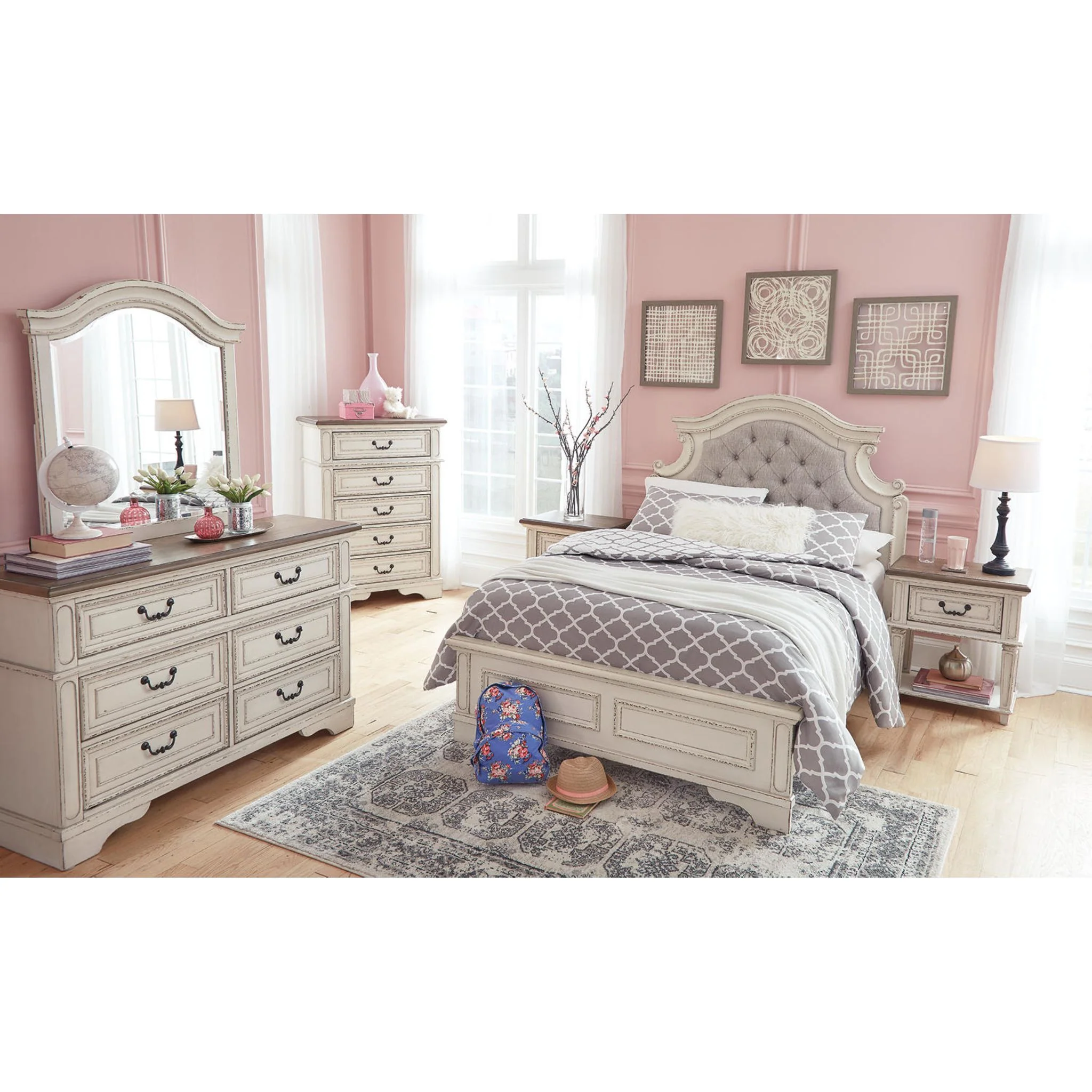 Realyn 3 Piece Panel Bed - Image 72