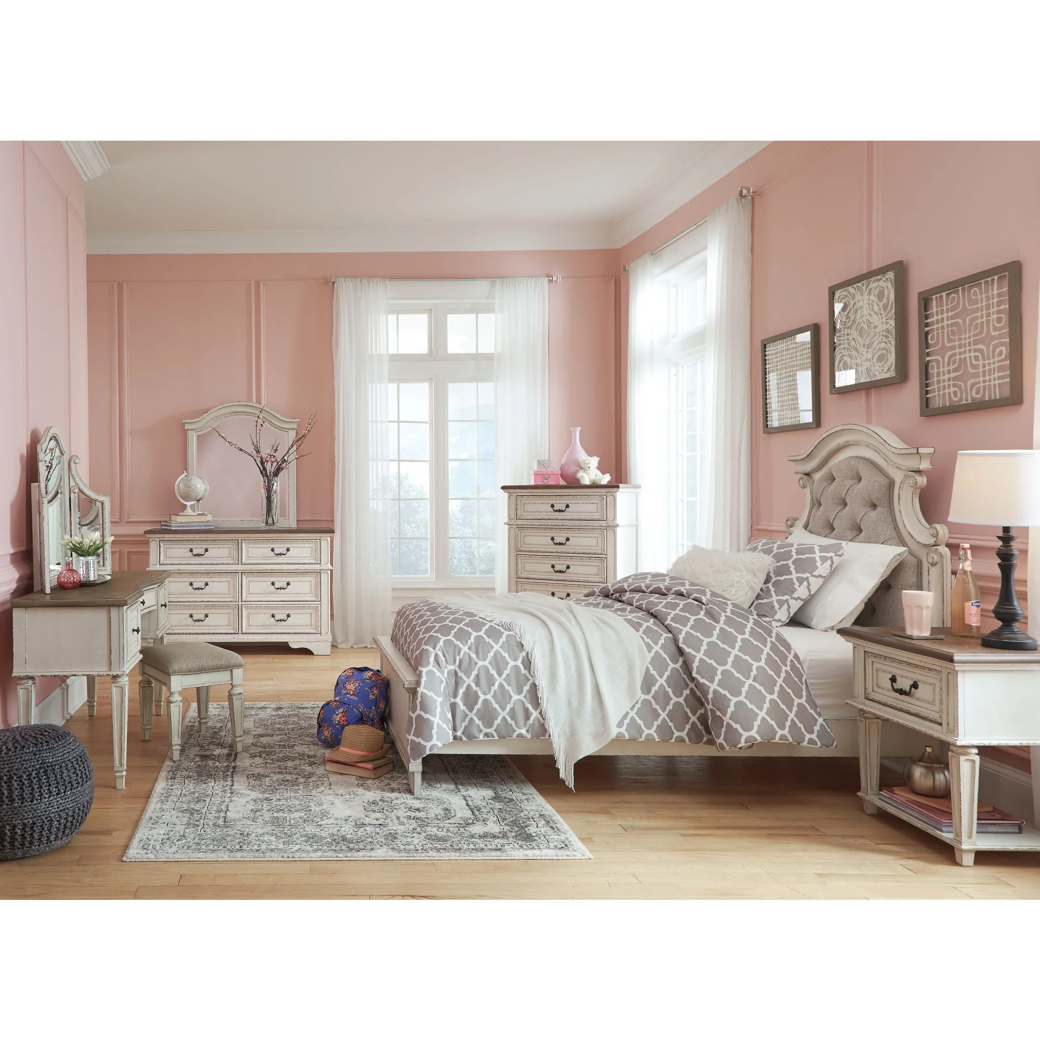 Realyn 3 Piece Panel Bed - Image 9