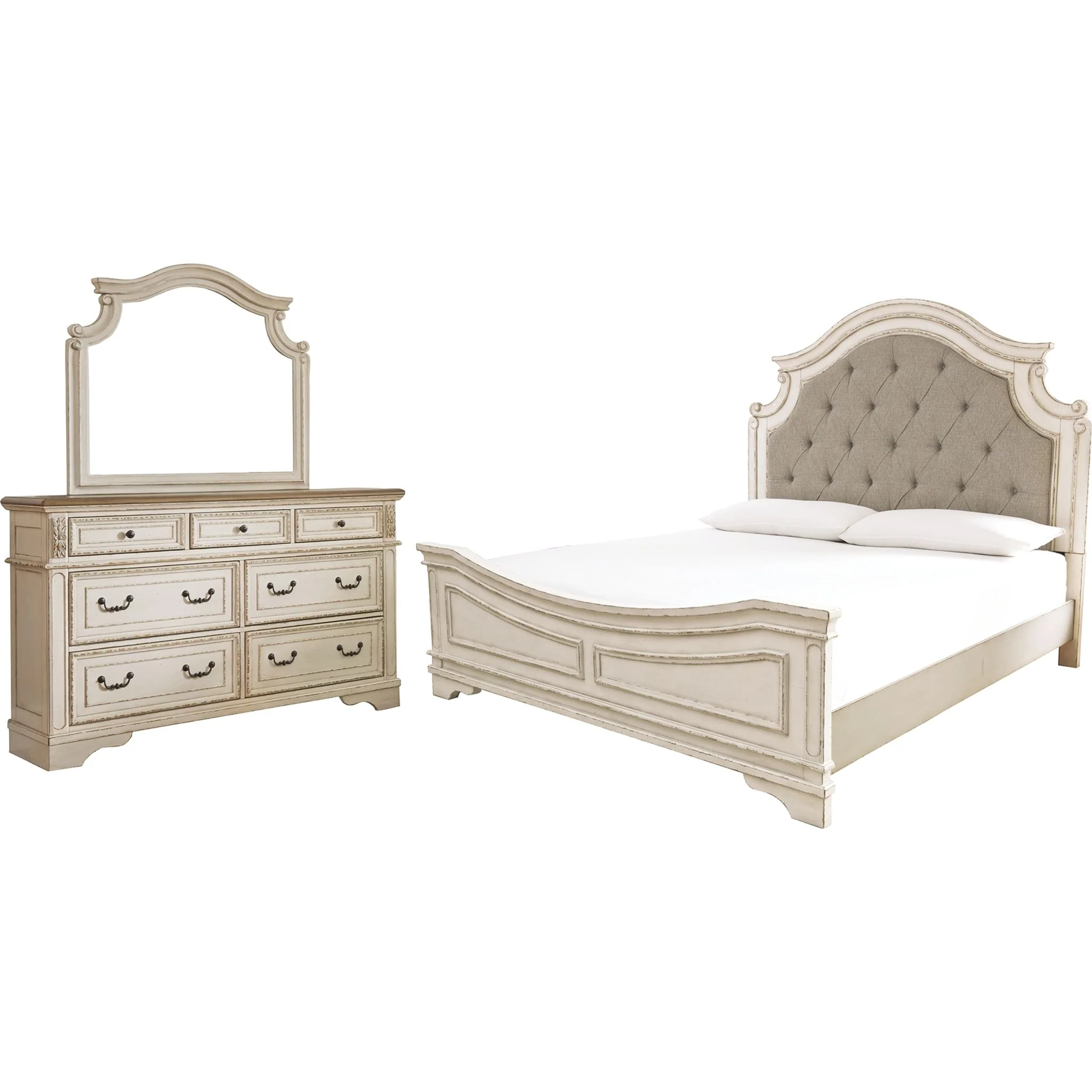 Realyn 5 Piece Panel Bedroom