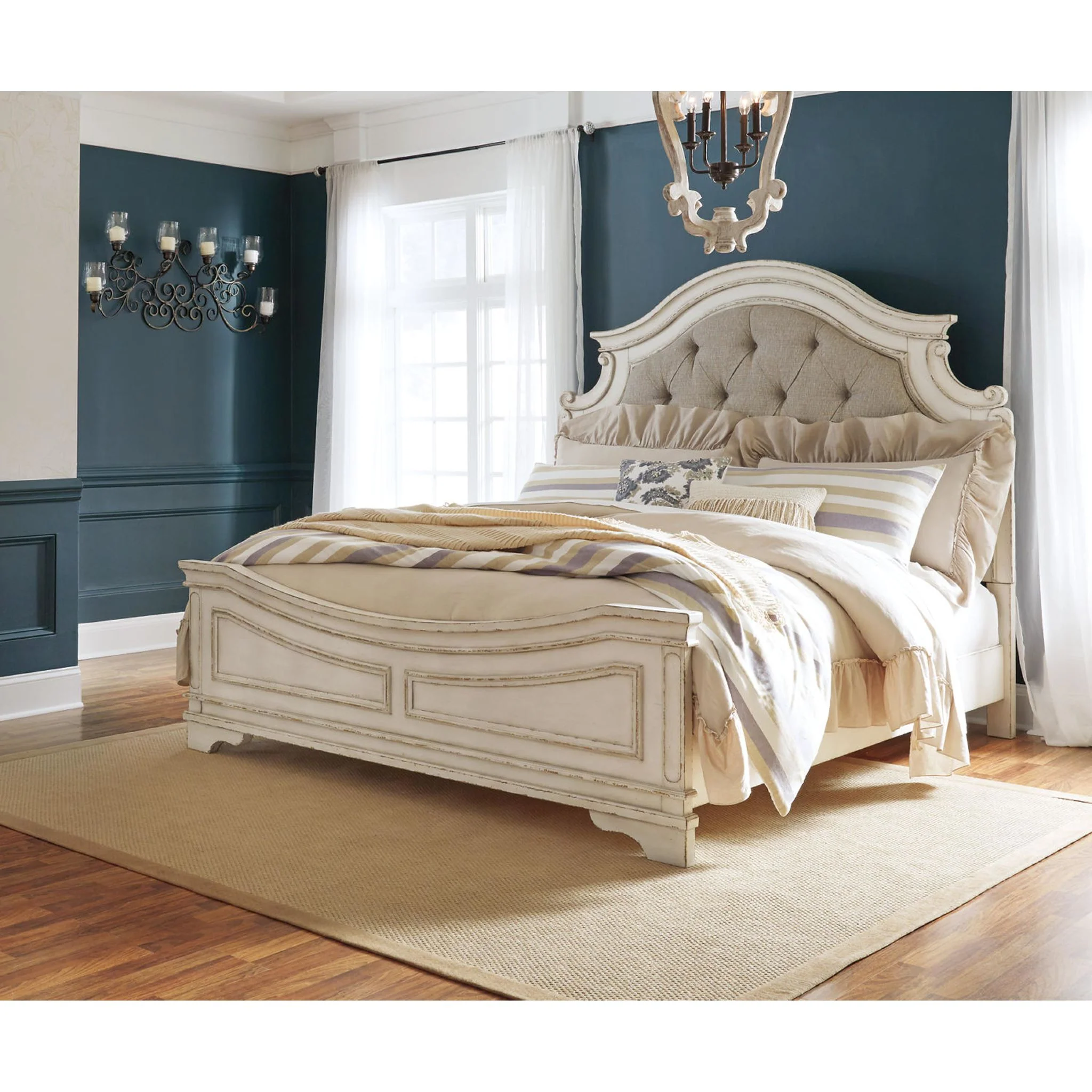 Realyn 5 Piece Panel Bedroom - Image 21