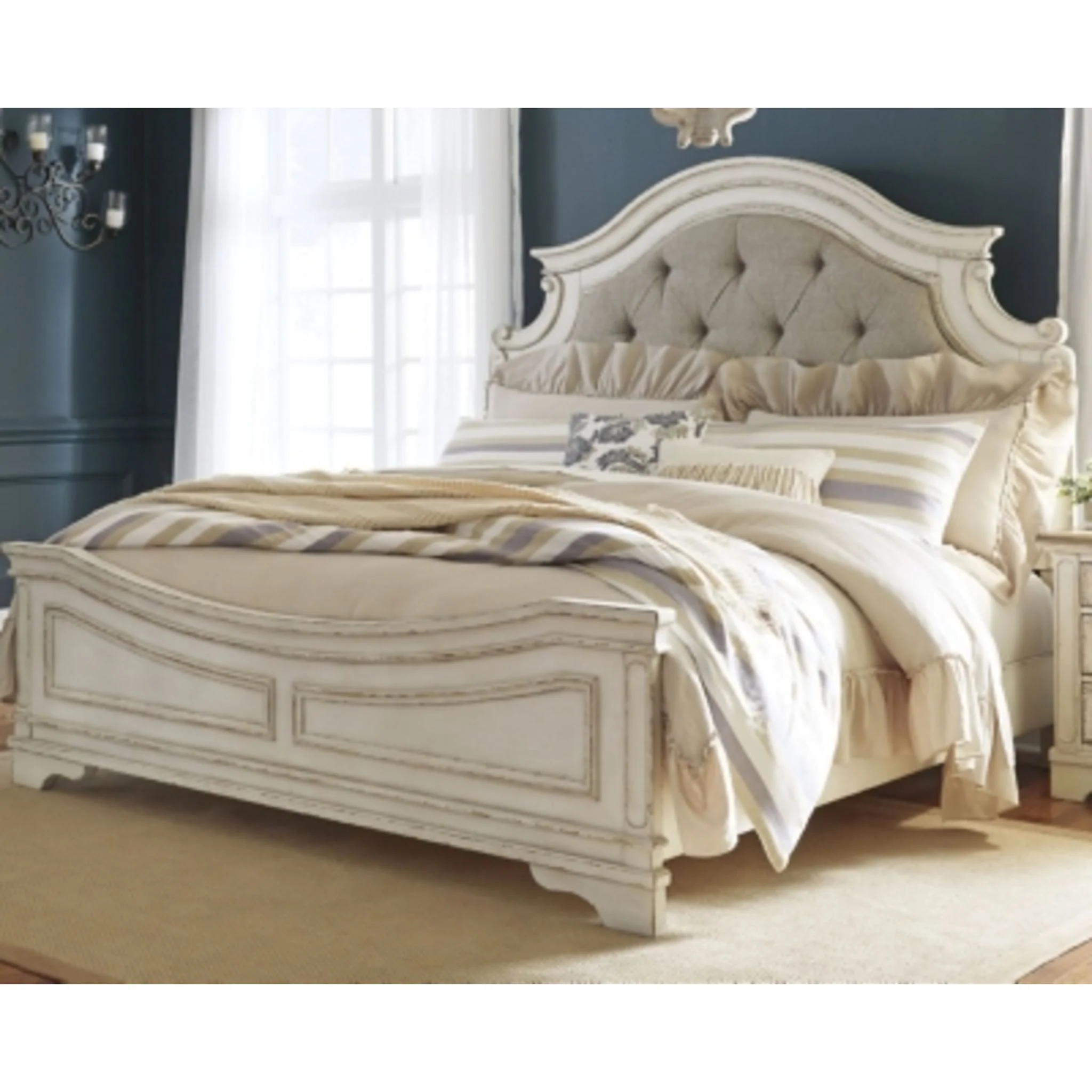 Realyn 5 Piece Panel Bedroom - Image 60
