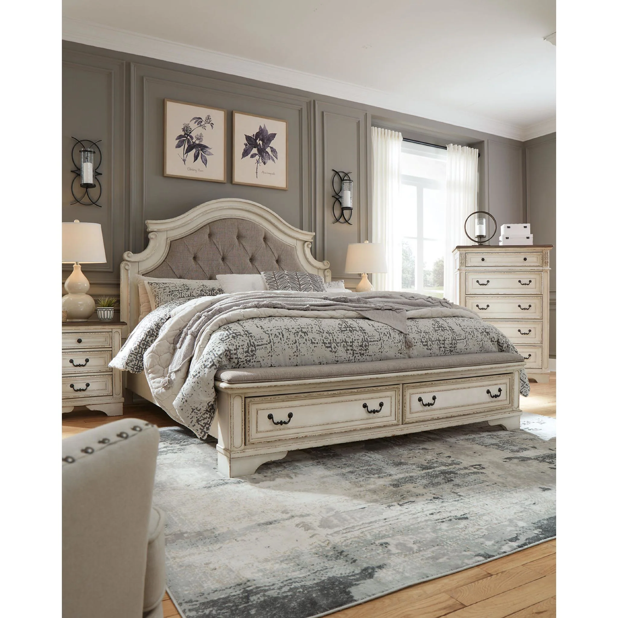 Realyn Upholstered Bed - Image 21