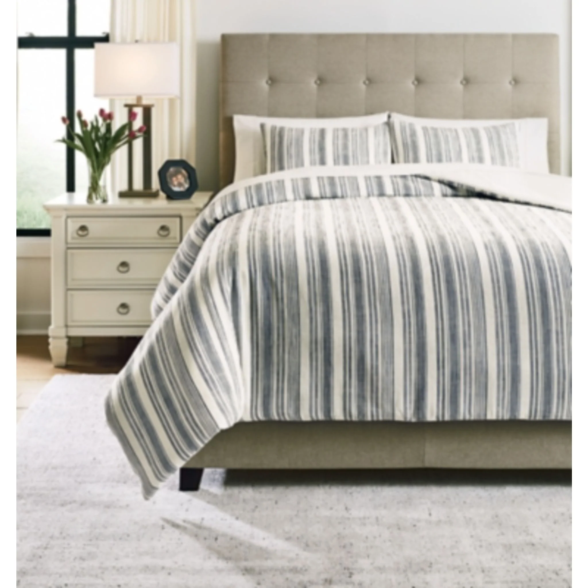 Reidler Queen Comforter Set - Image 5