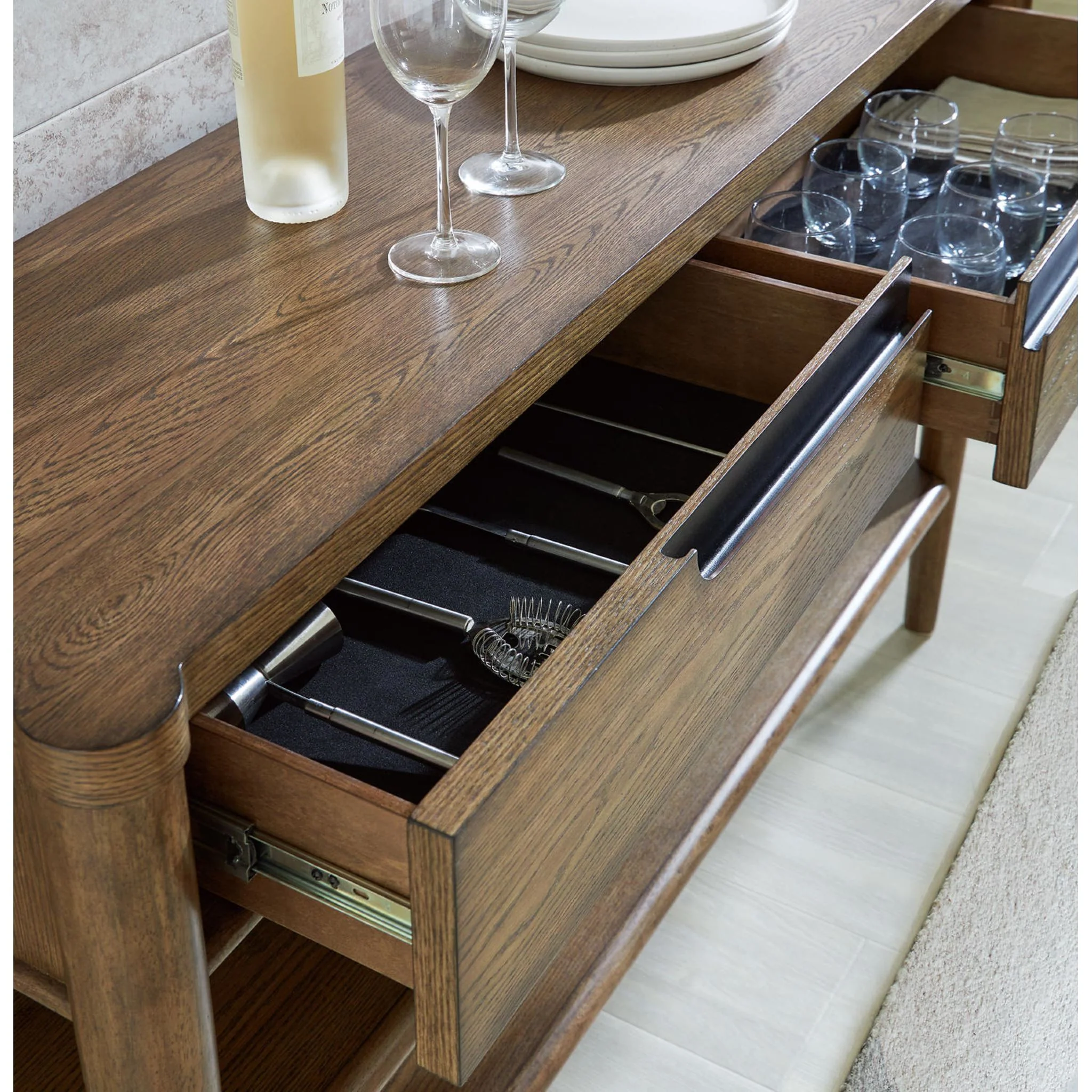 Roanhowe-Exclusive Dining Server - Image 13