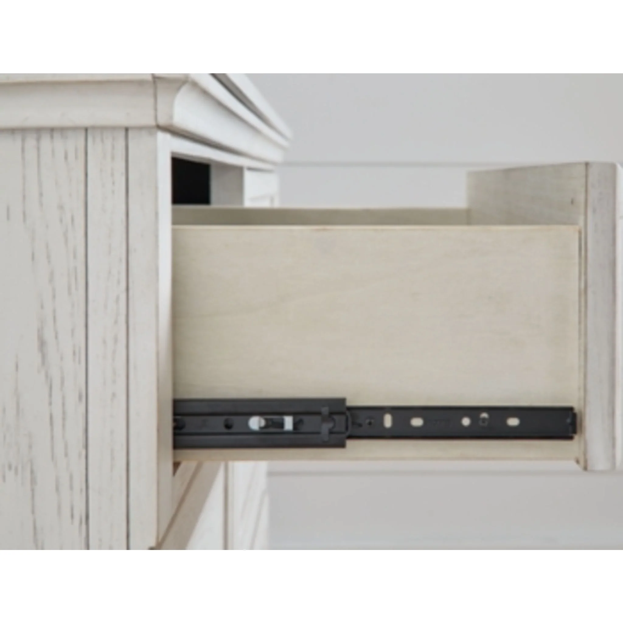 Robbinsdale 5 Piece Panel Bedroom - Image 12