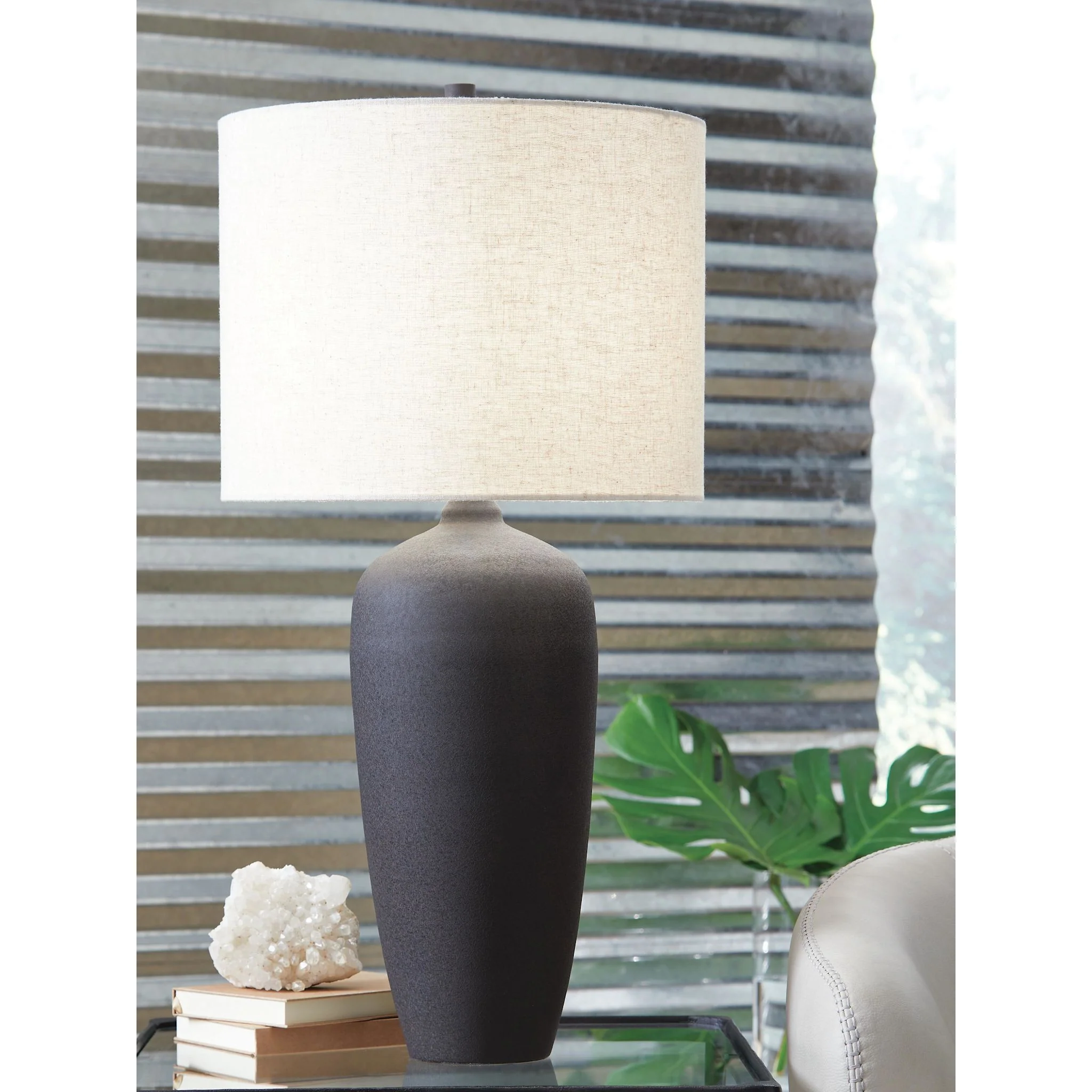Ryenburg Table Lamp - Image 11