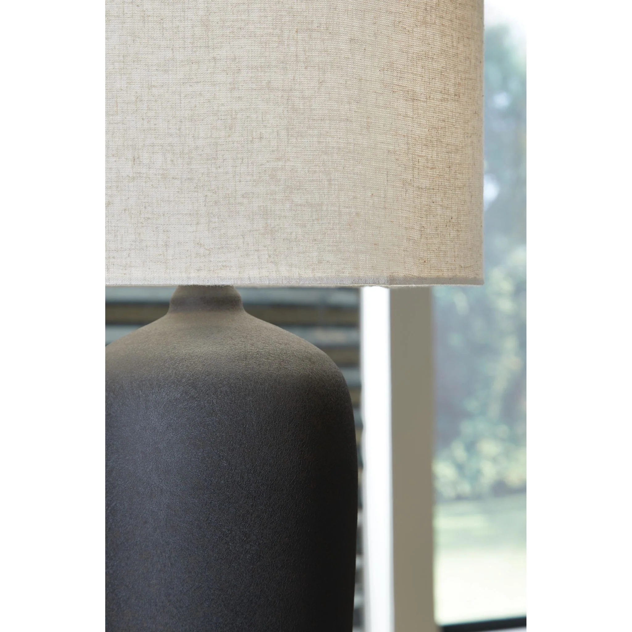 Ryenburg Table Lamp - Image 12