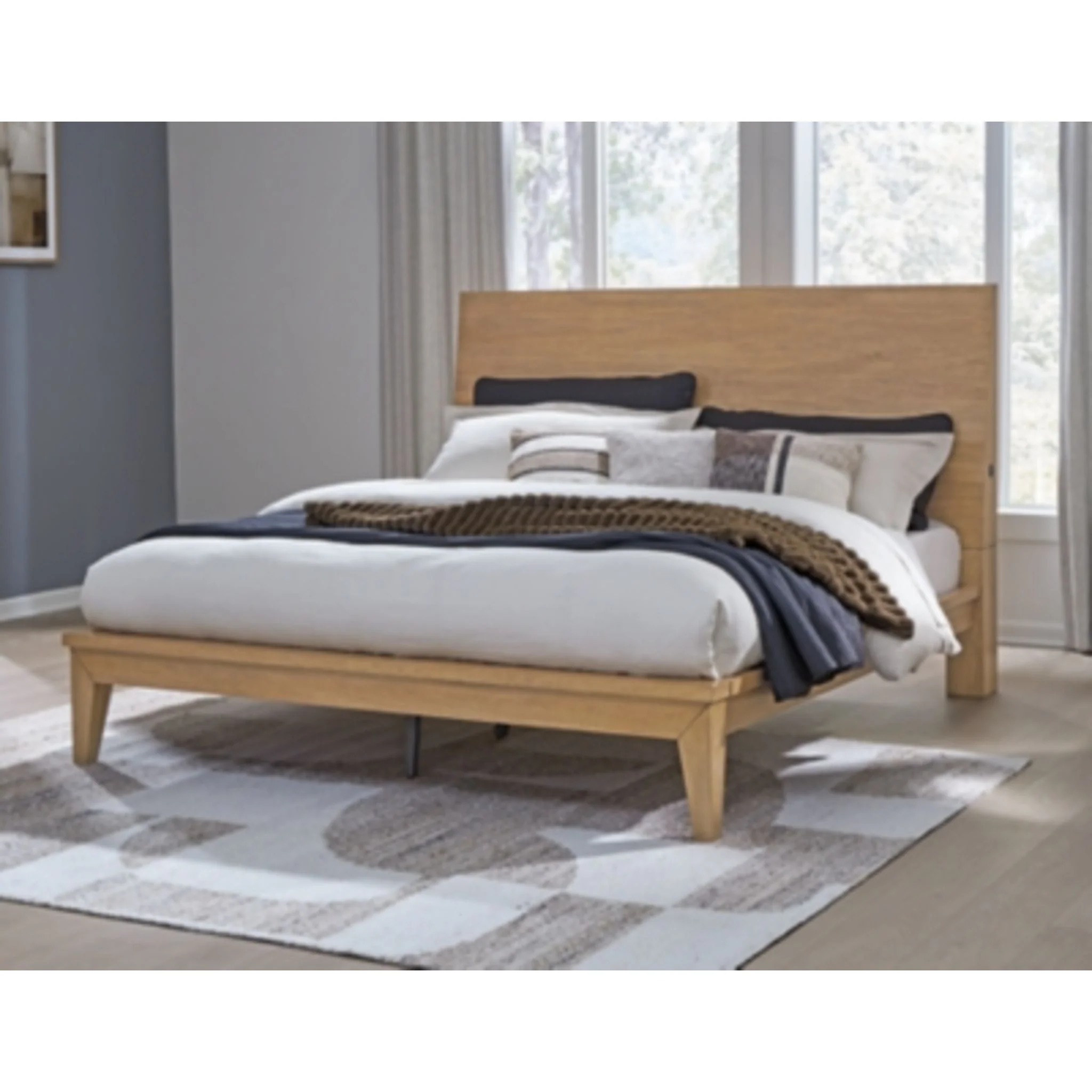 Sherbana King Panel Bed - Image 6