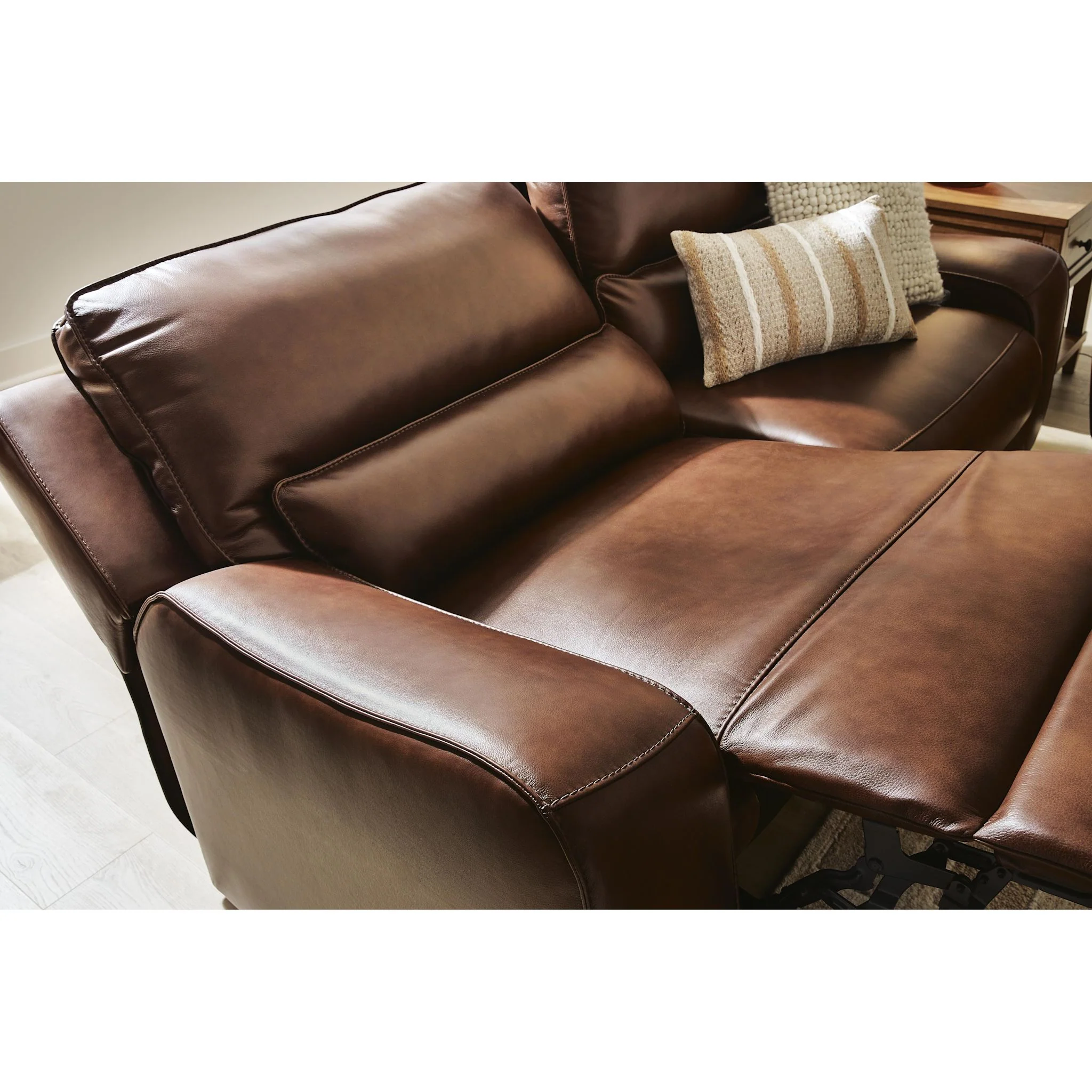 Silverbrooke Power Reclining Sofa - Image 9