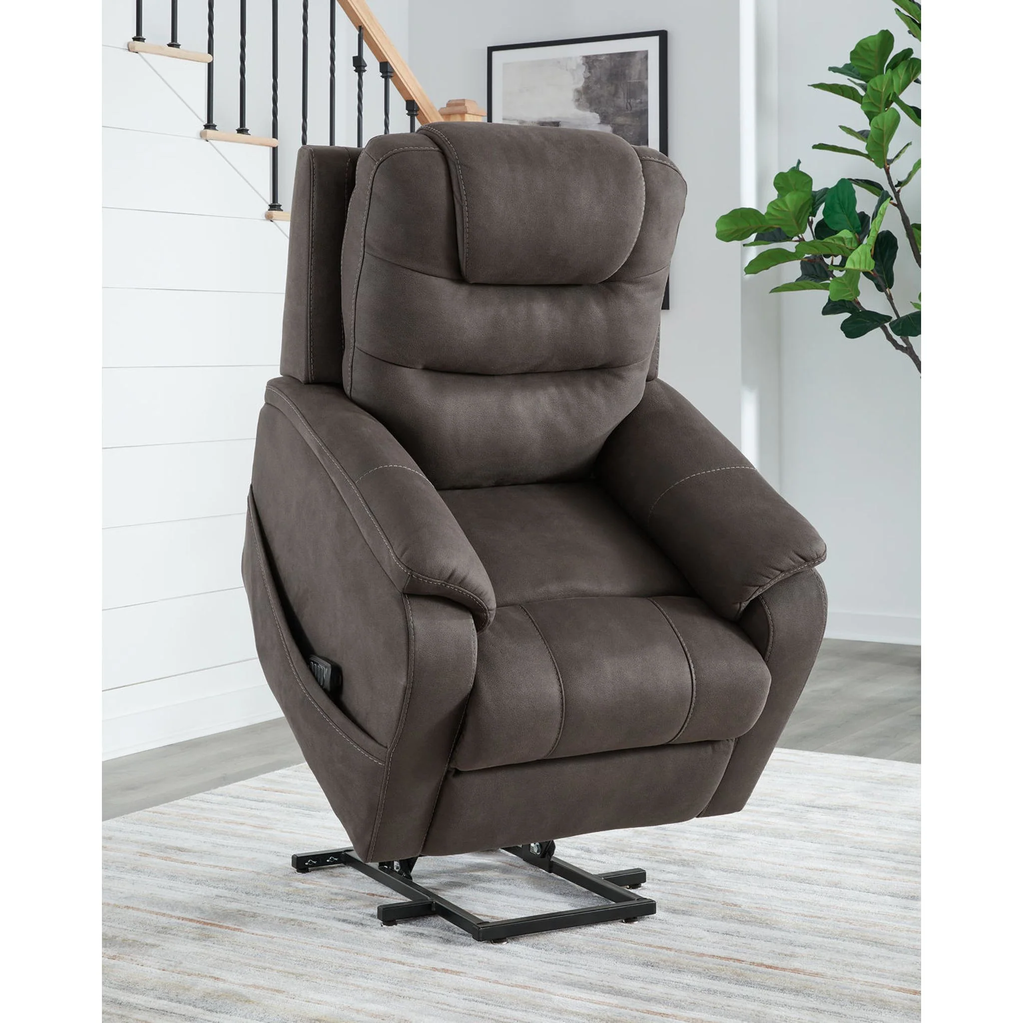Snowfield Power Lift Recliner - Image 7