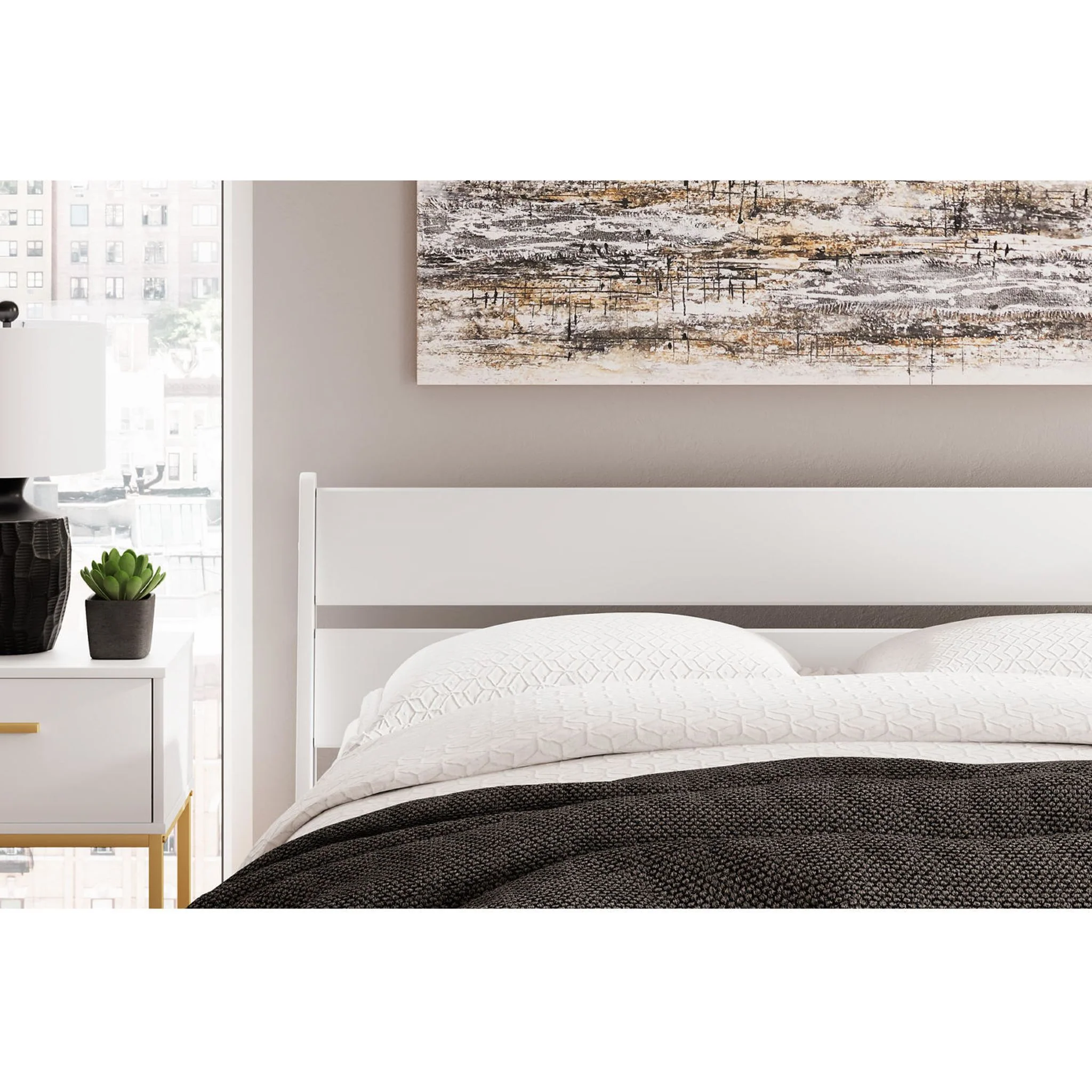 Socalle Queen Platform Bed - Image 9