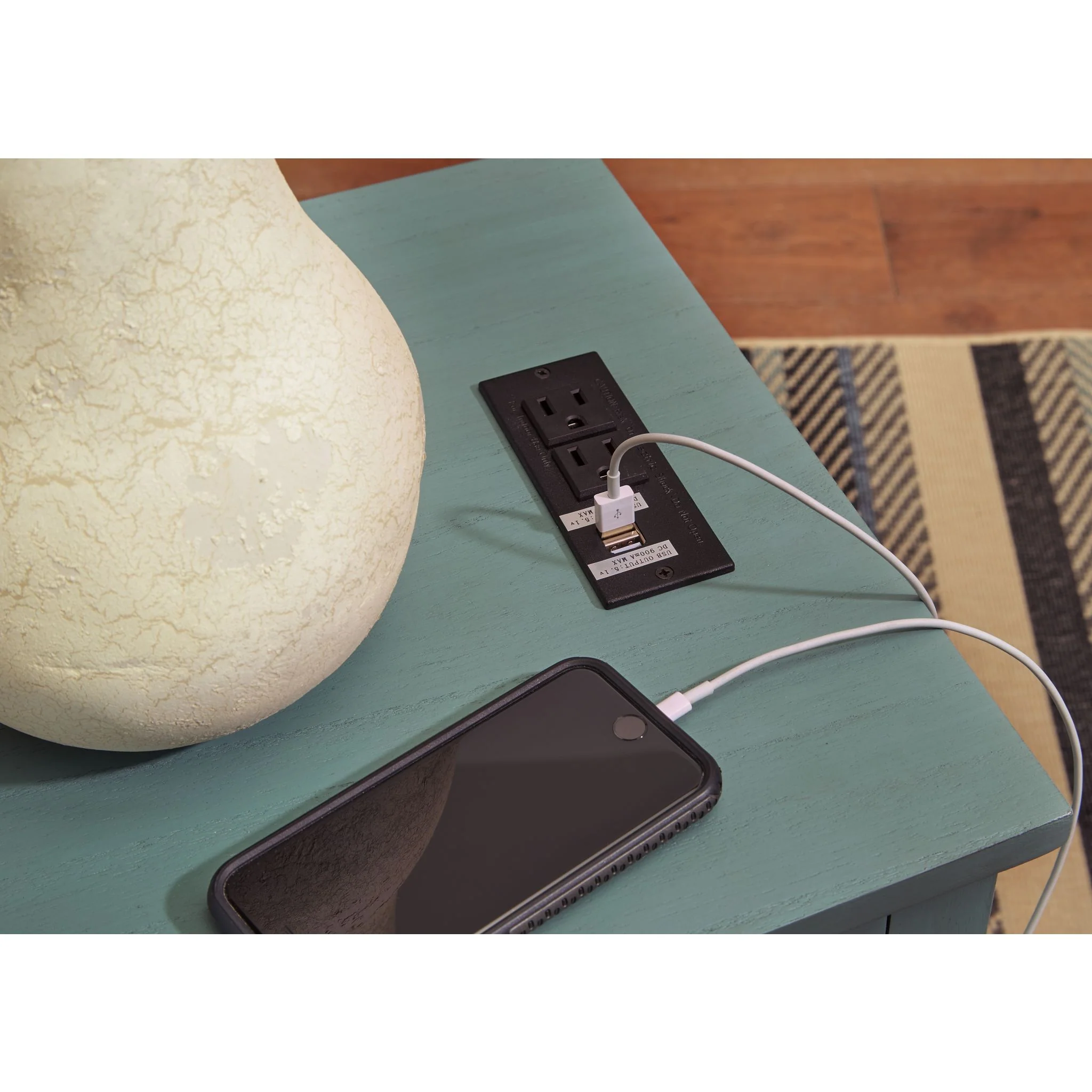 Treytown Chairside End Table - Image 9