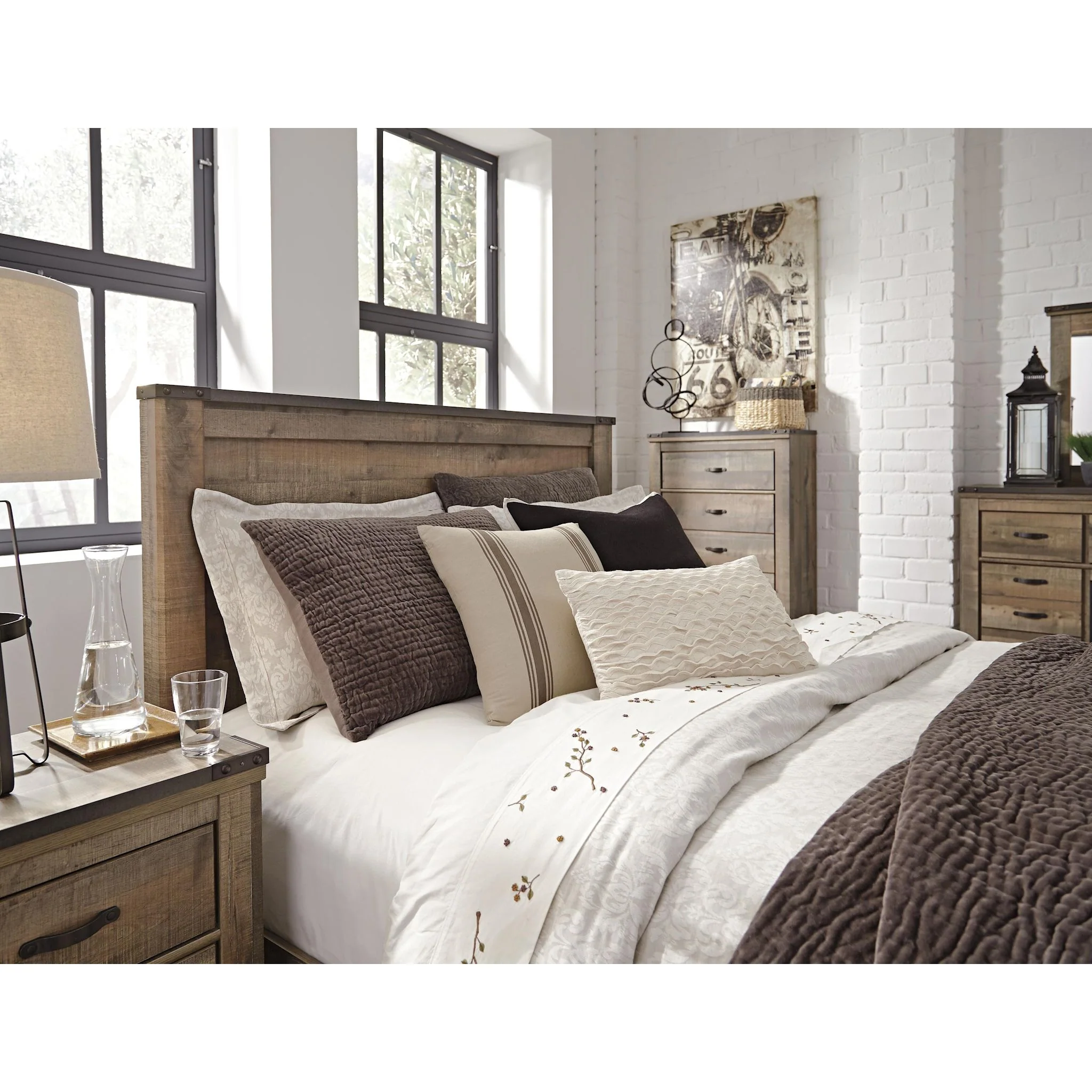Trinell 3 Piece Panel Bed - Image 29