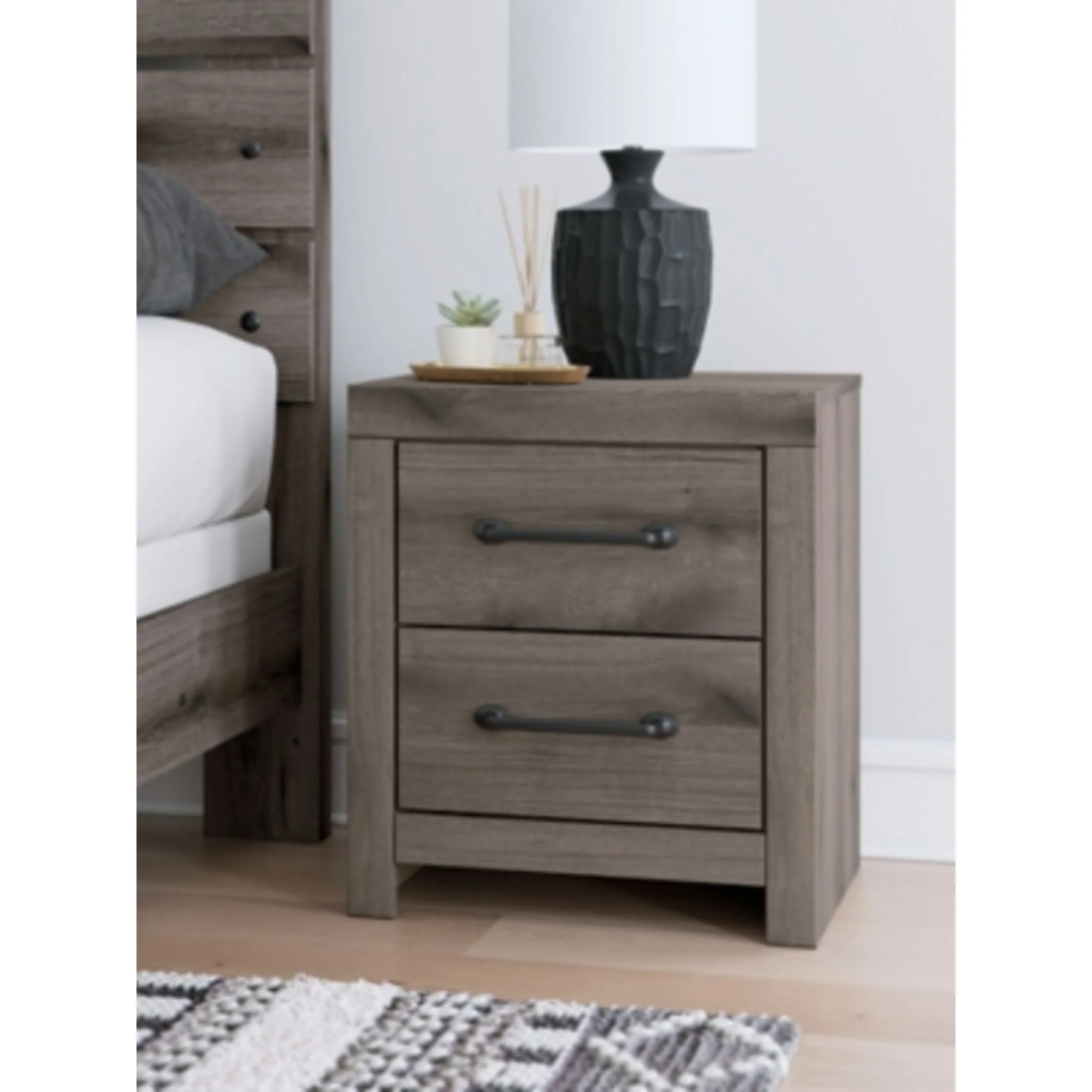 Urbanoore 5 Piece King Panel Bedroom - Image 68