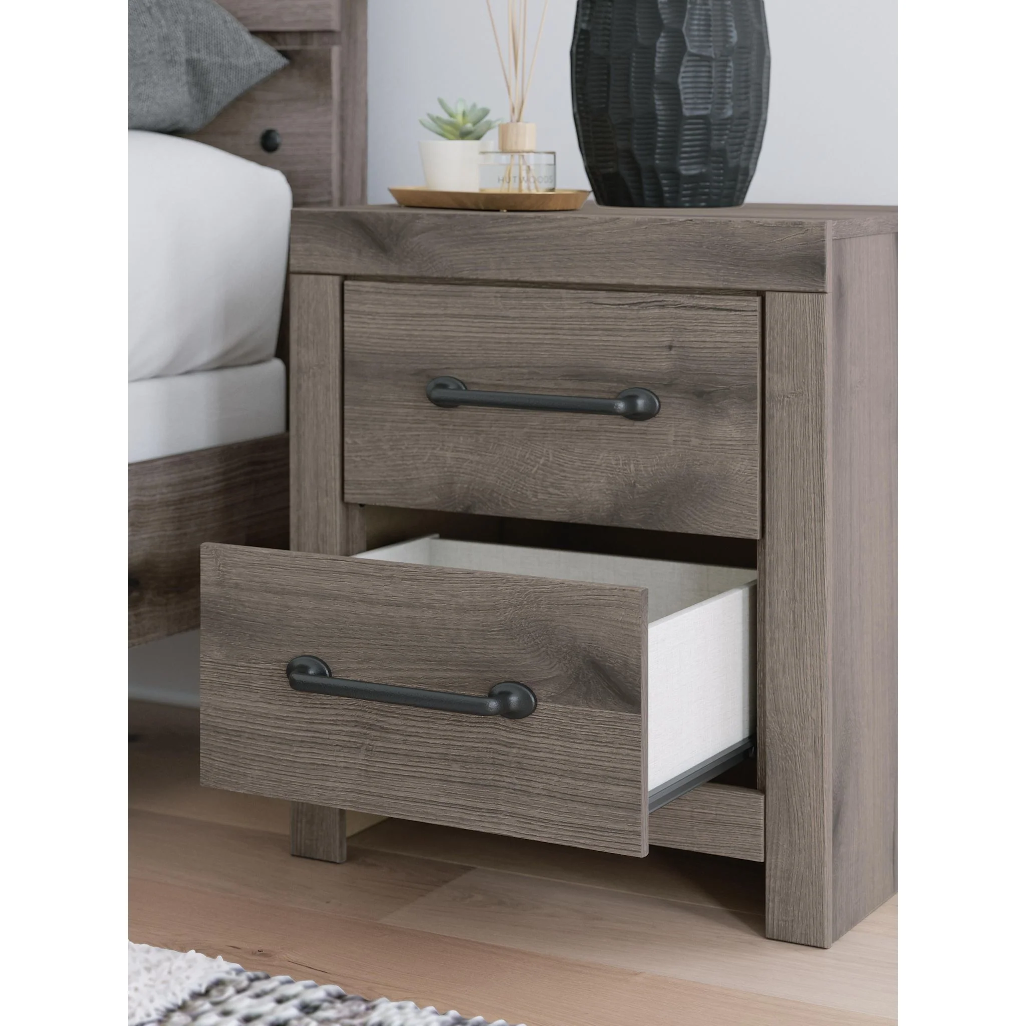 Urbanoore 5 Piece King Panel Bedroom - Image 91