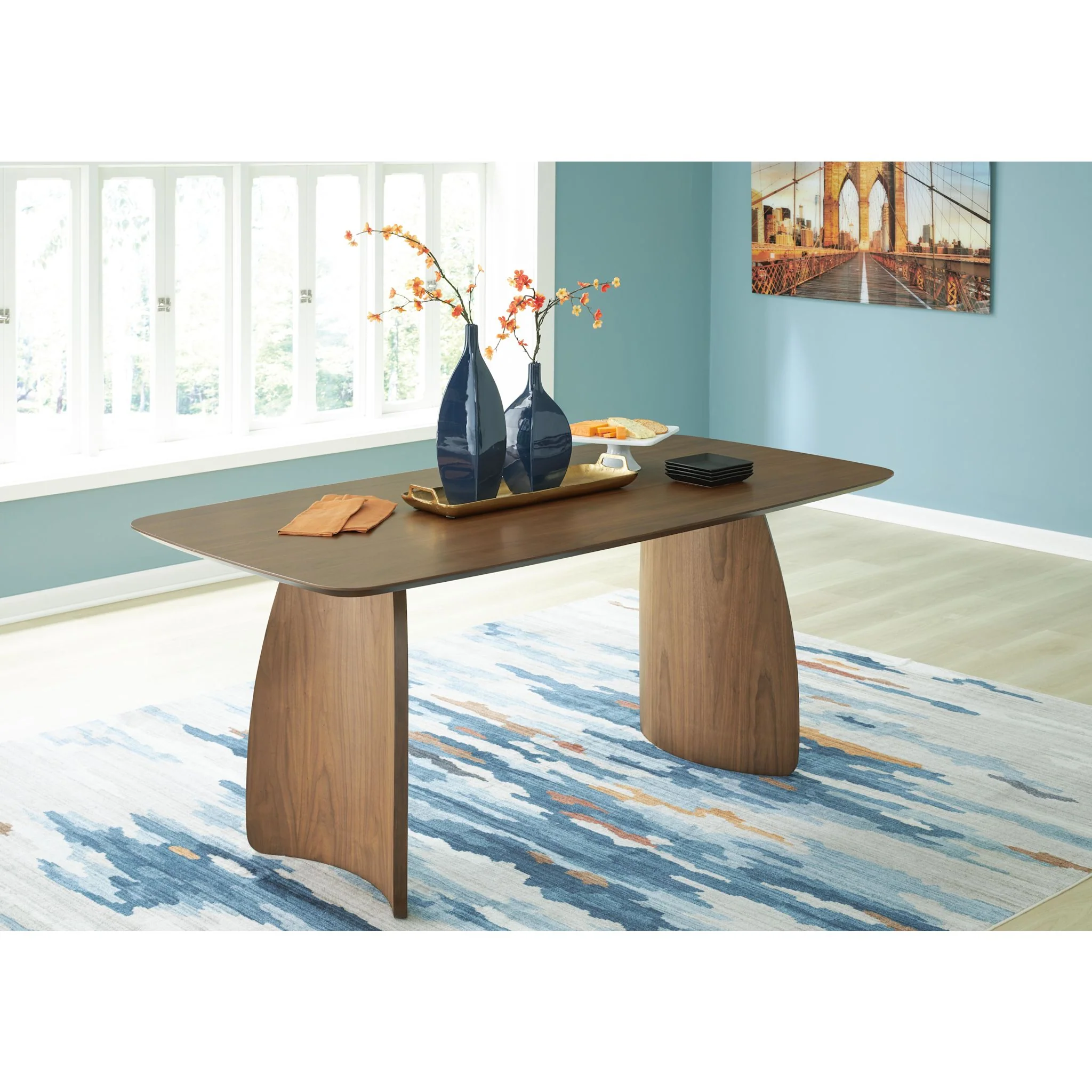 Urbanton-Exclusive Dining Table - Image 16