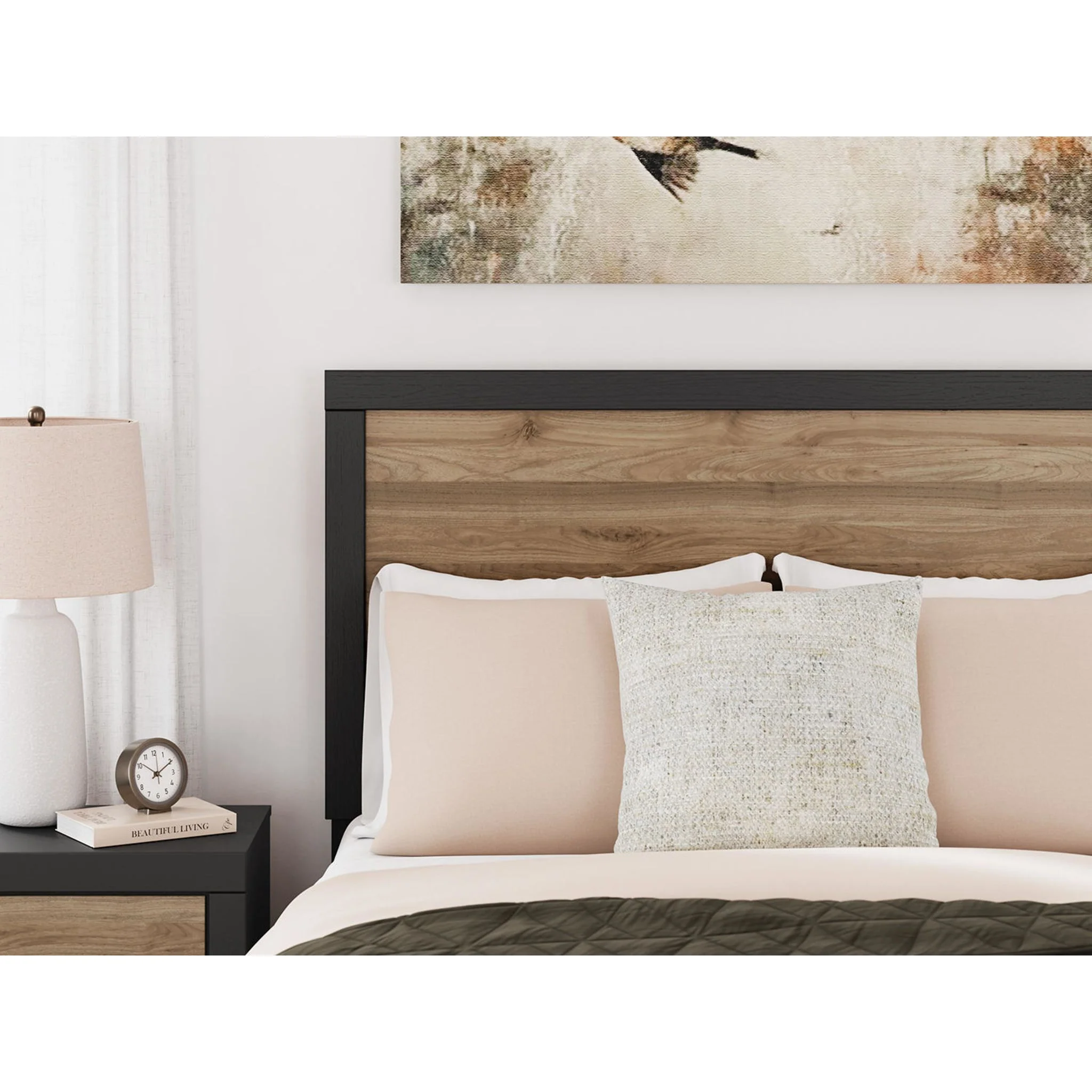 Vertani Panel Bed - Image 14