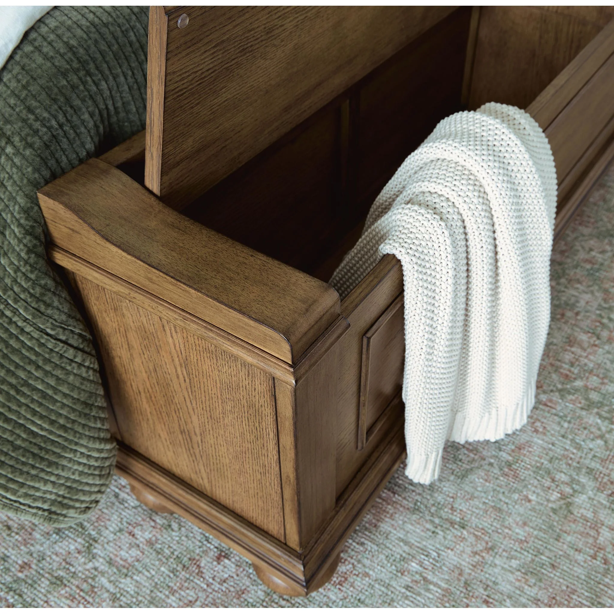 Waynely King Storage Bed - Image 3