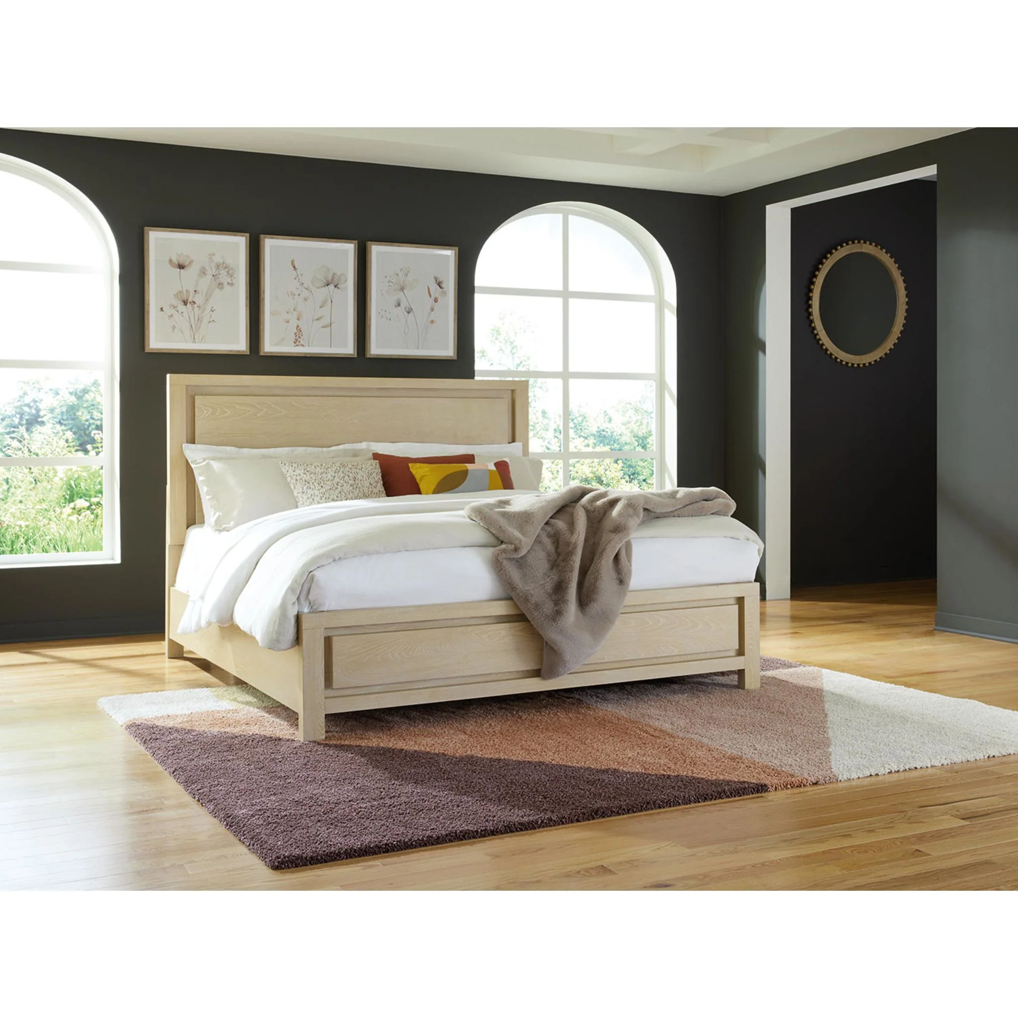 Whittgate-Exclusive Queen Panel Bed - Image 2