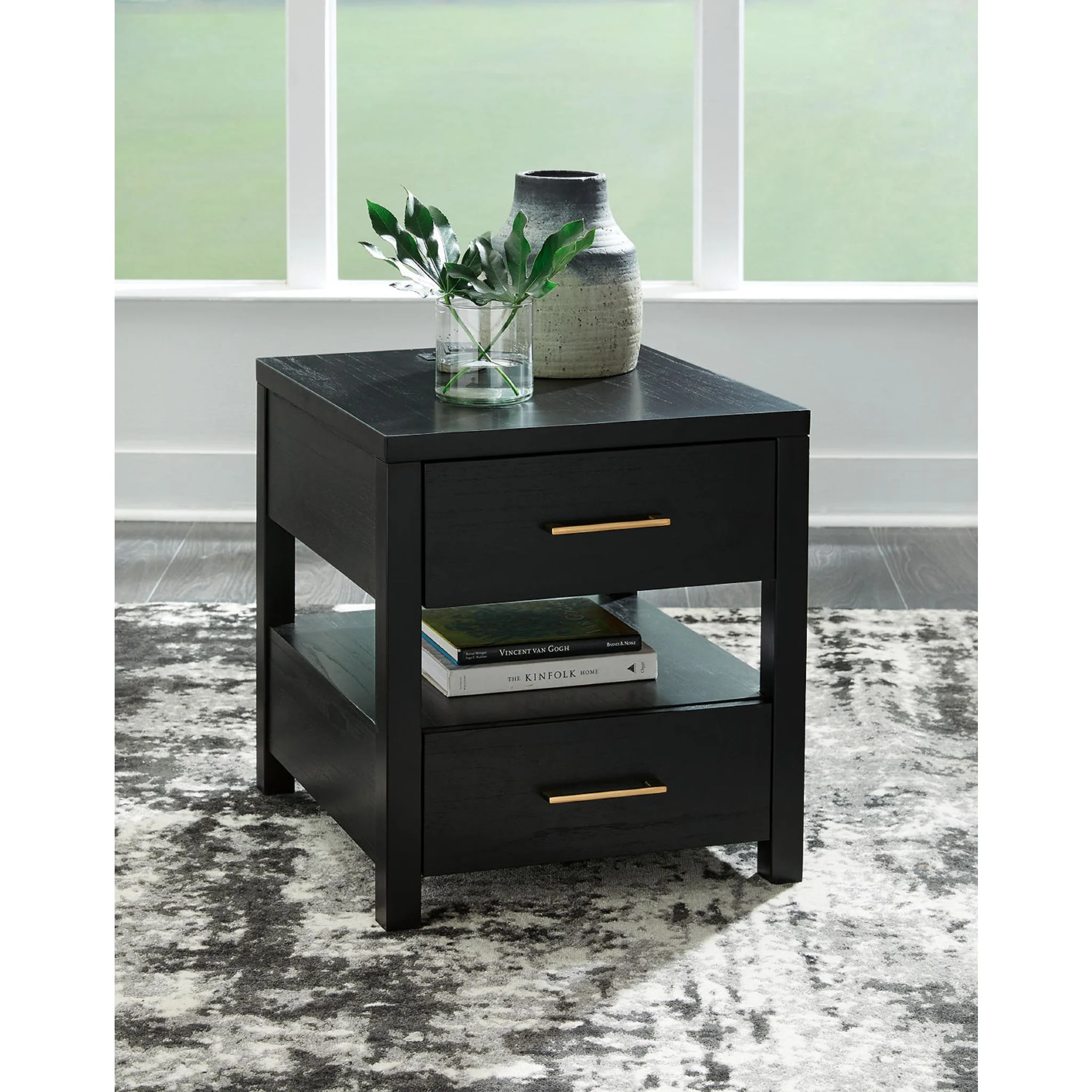 Winbardi End Table - Image 2