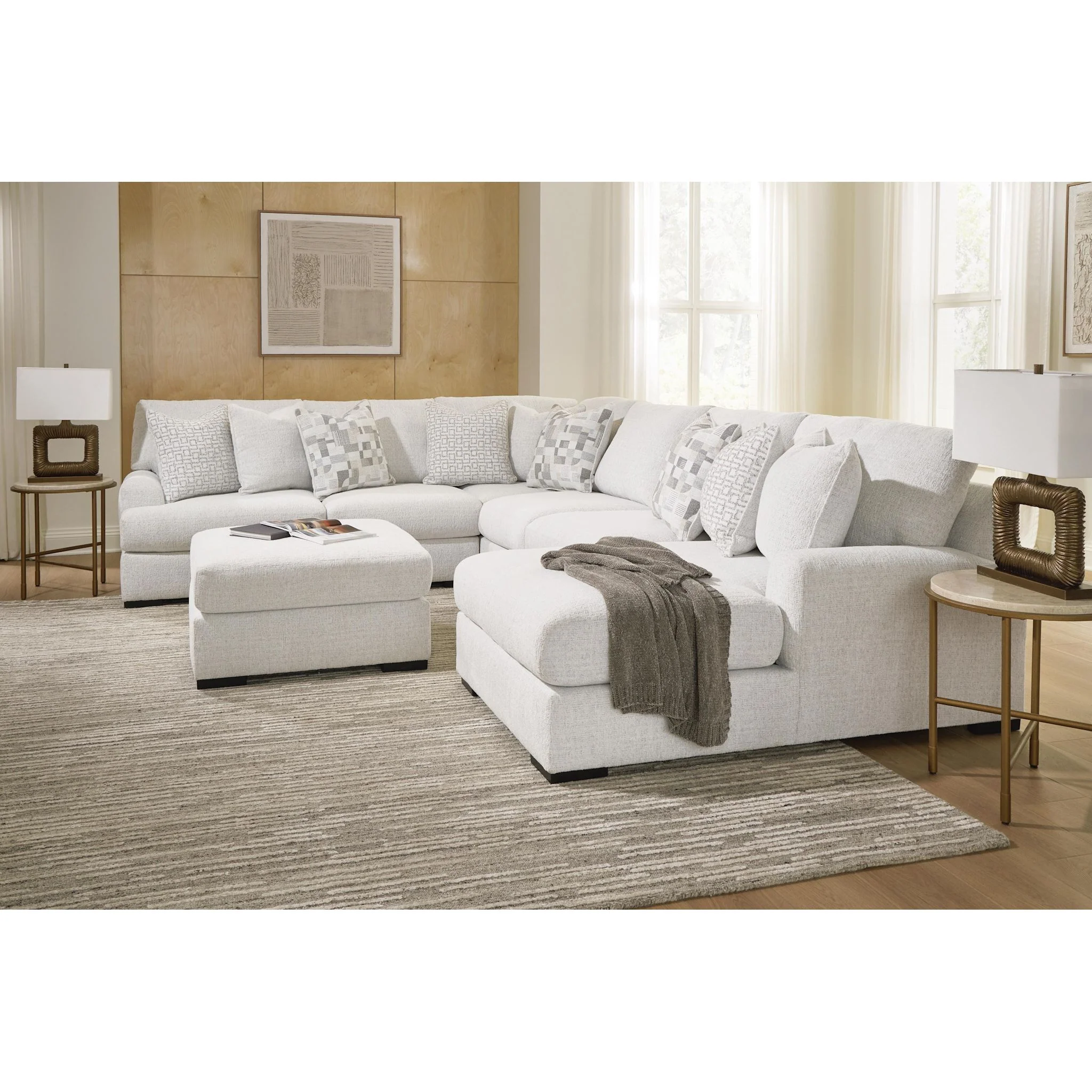 Wynncroft Manor 5 Piece Sectional with Chaise - Image 10