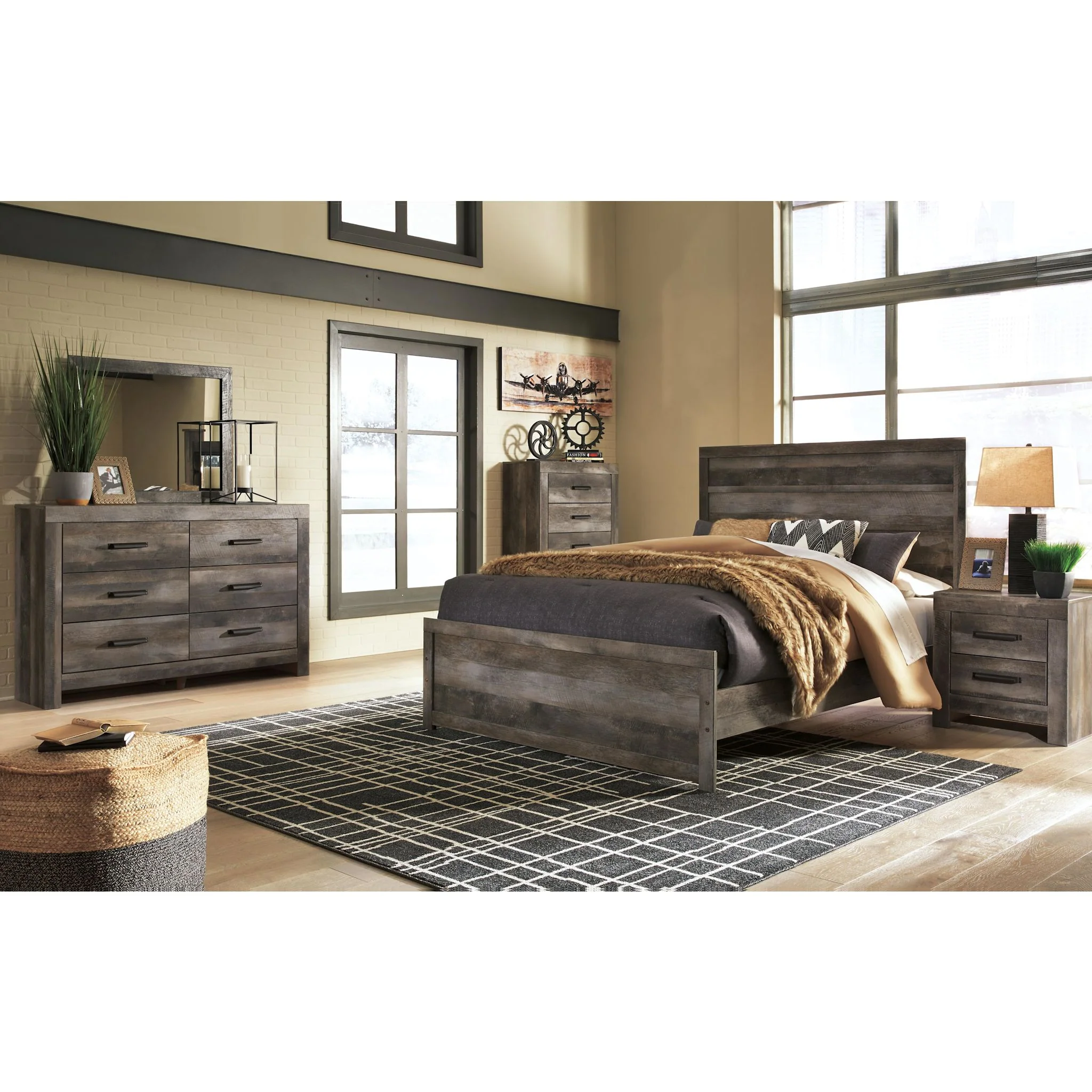 Wynnlow Panel Bed - Image 18